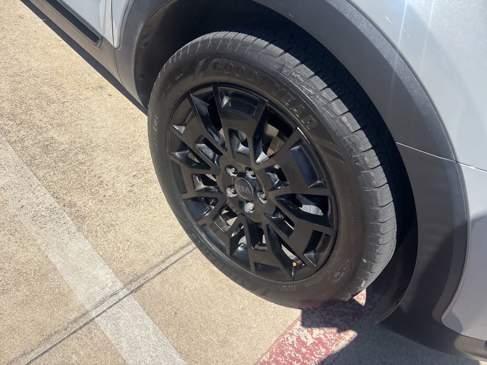 Thumbnail: 2021 Kia Telluride - 13