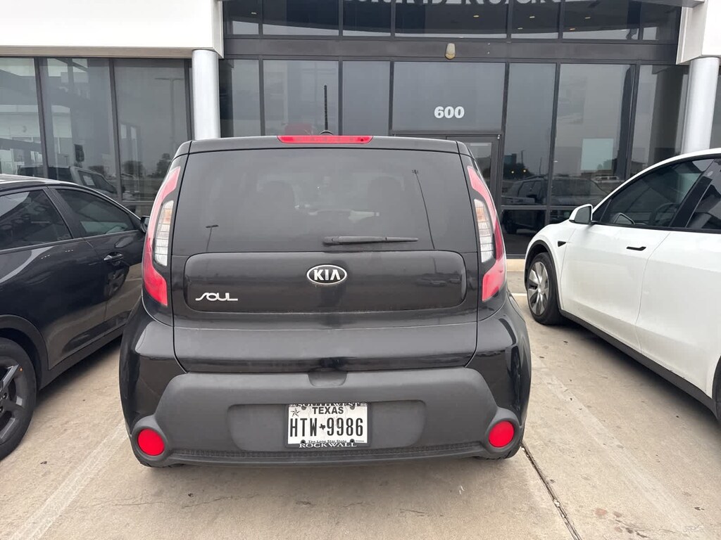 Used 2016 Kia Soul Base FWD Hatchback