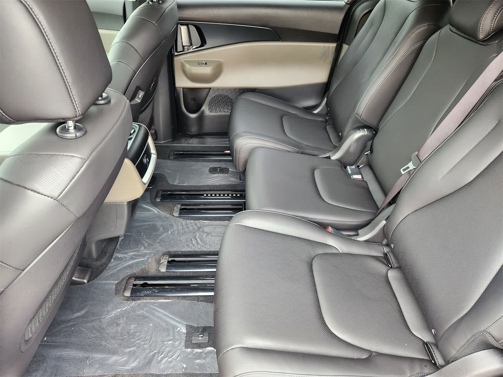 Thumbnail: 2026 Kia Carnival - 21