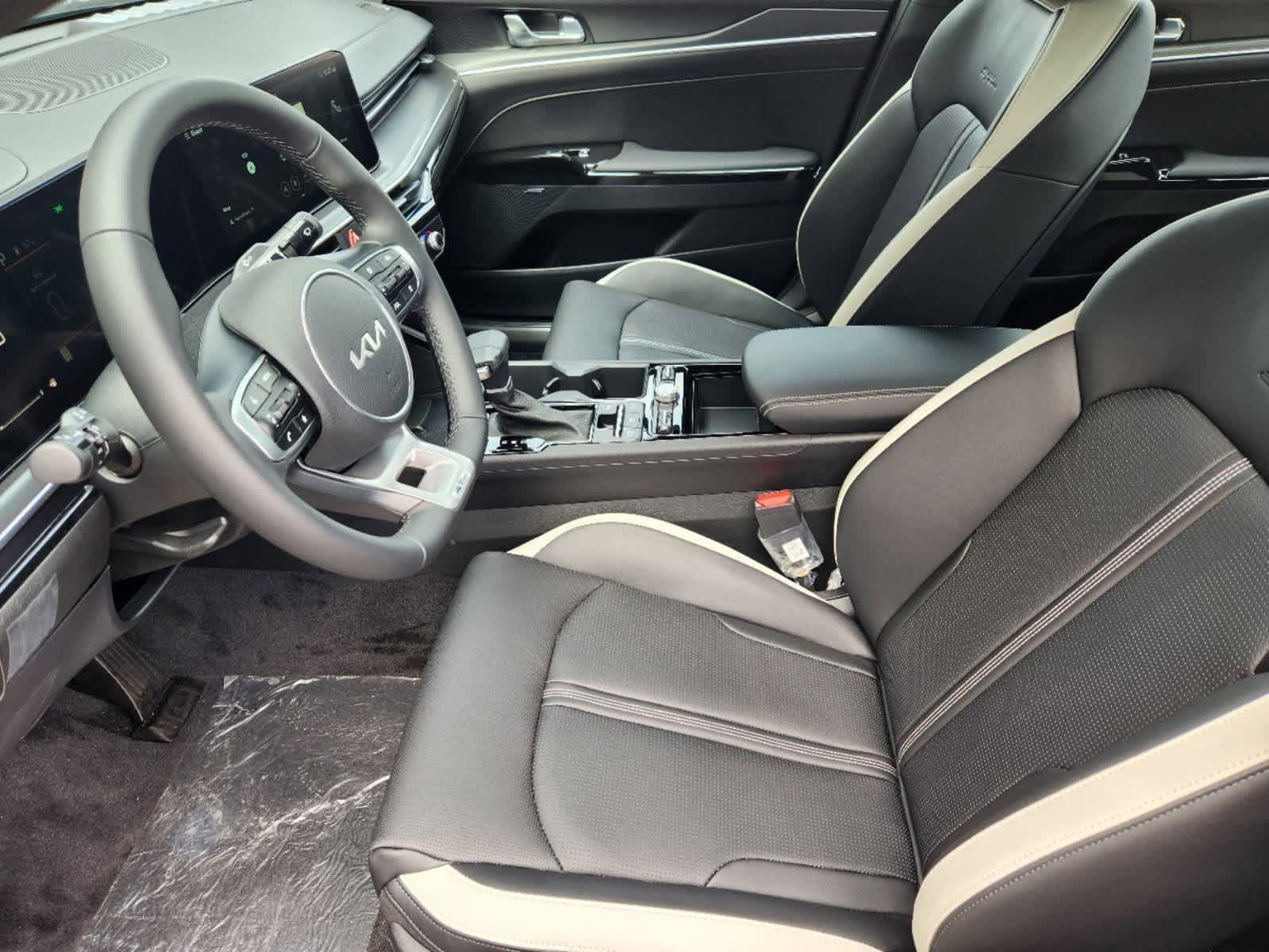 Thumbnail: 2025 Kia K5 - 10