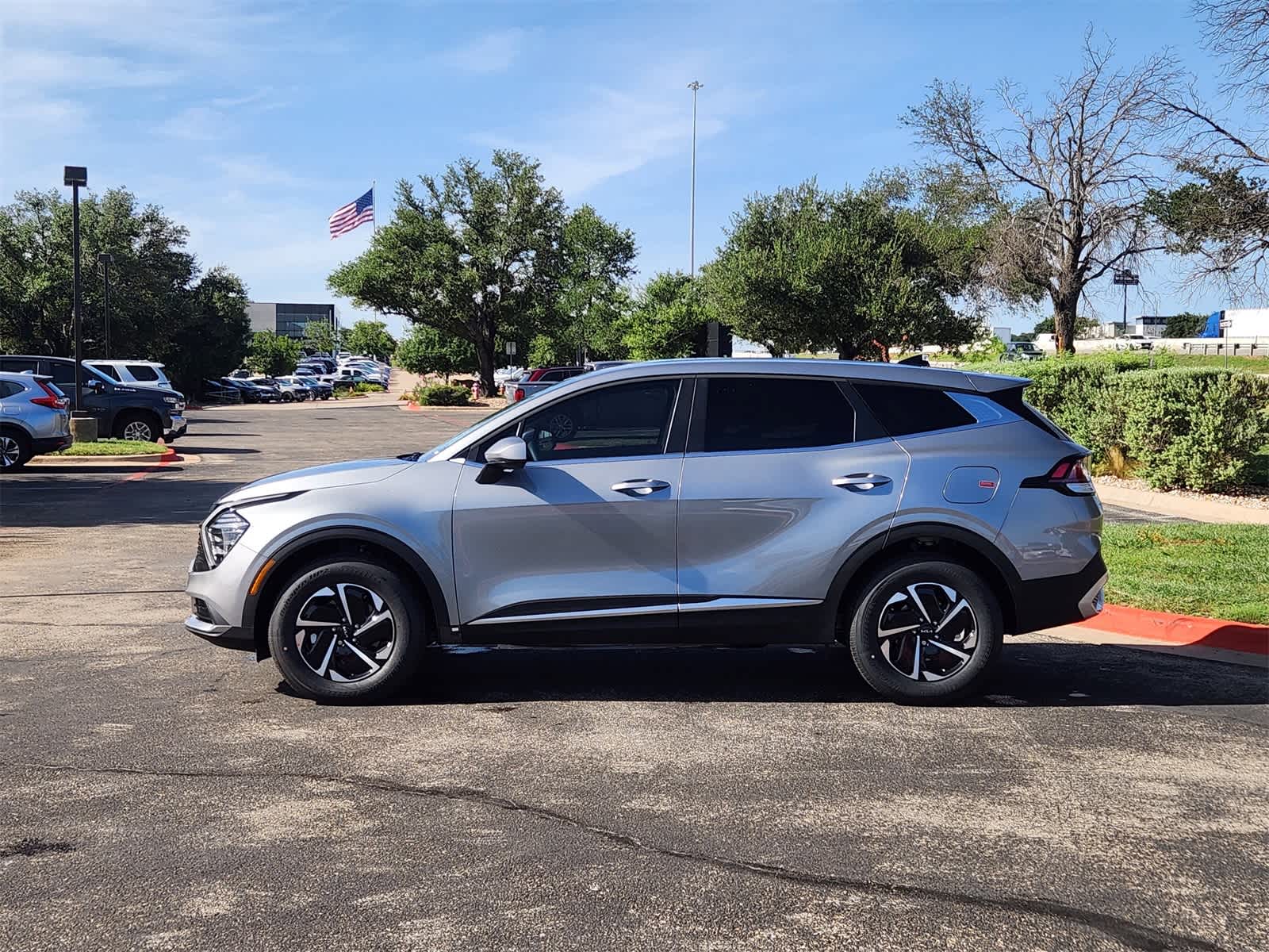 Thumbnail: 2025 Kia Sportage - 3