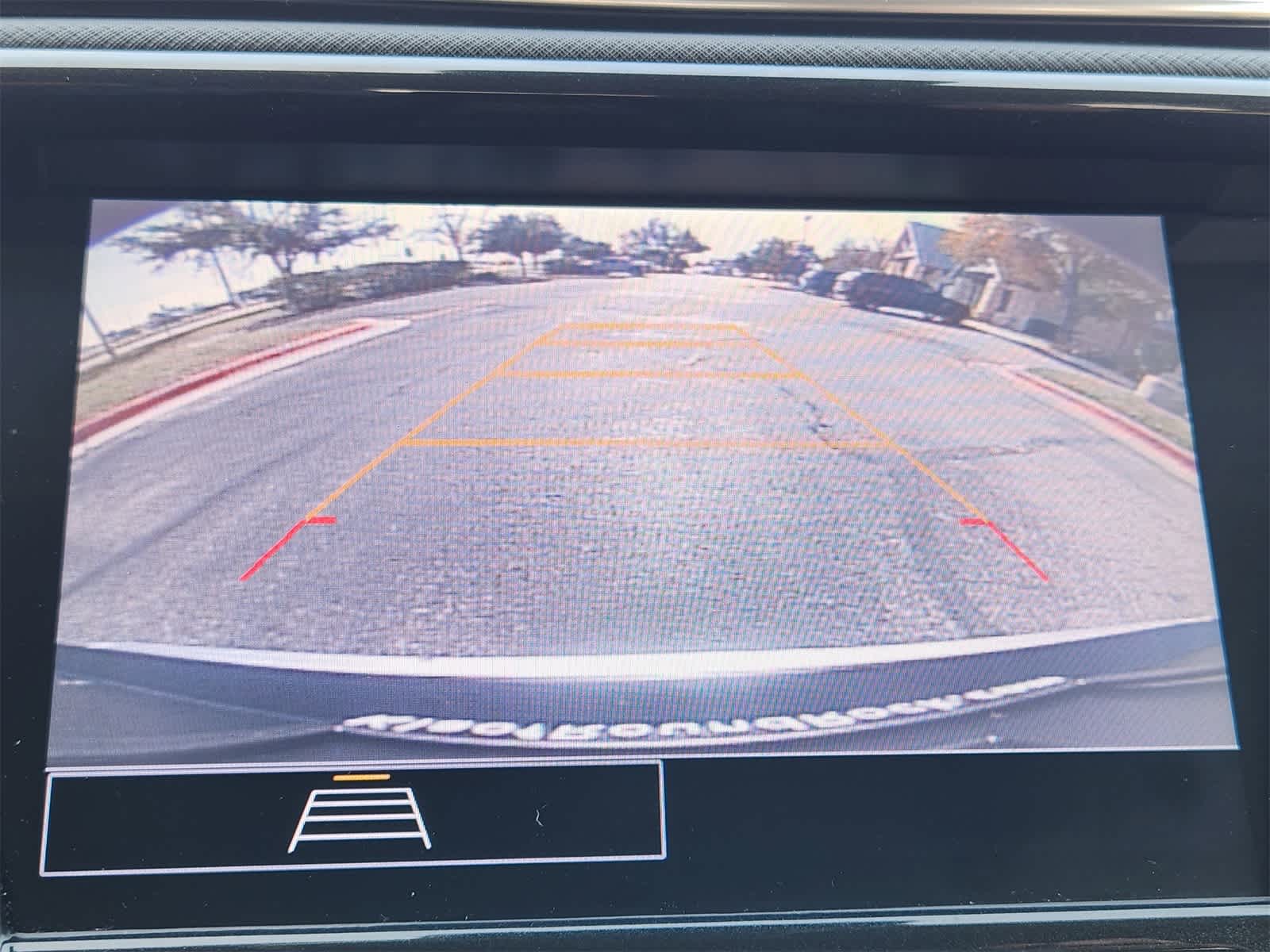 Thumbnail: 2023 Chevrolet TrailBlazer - 18