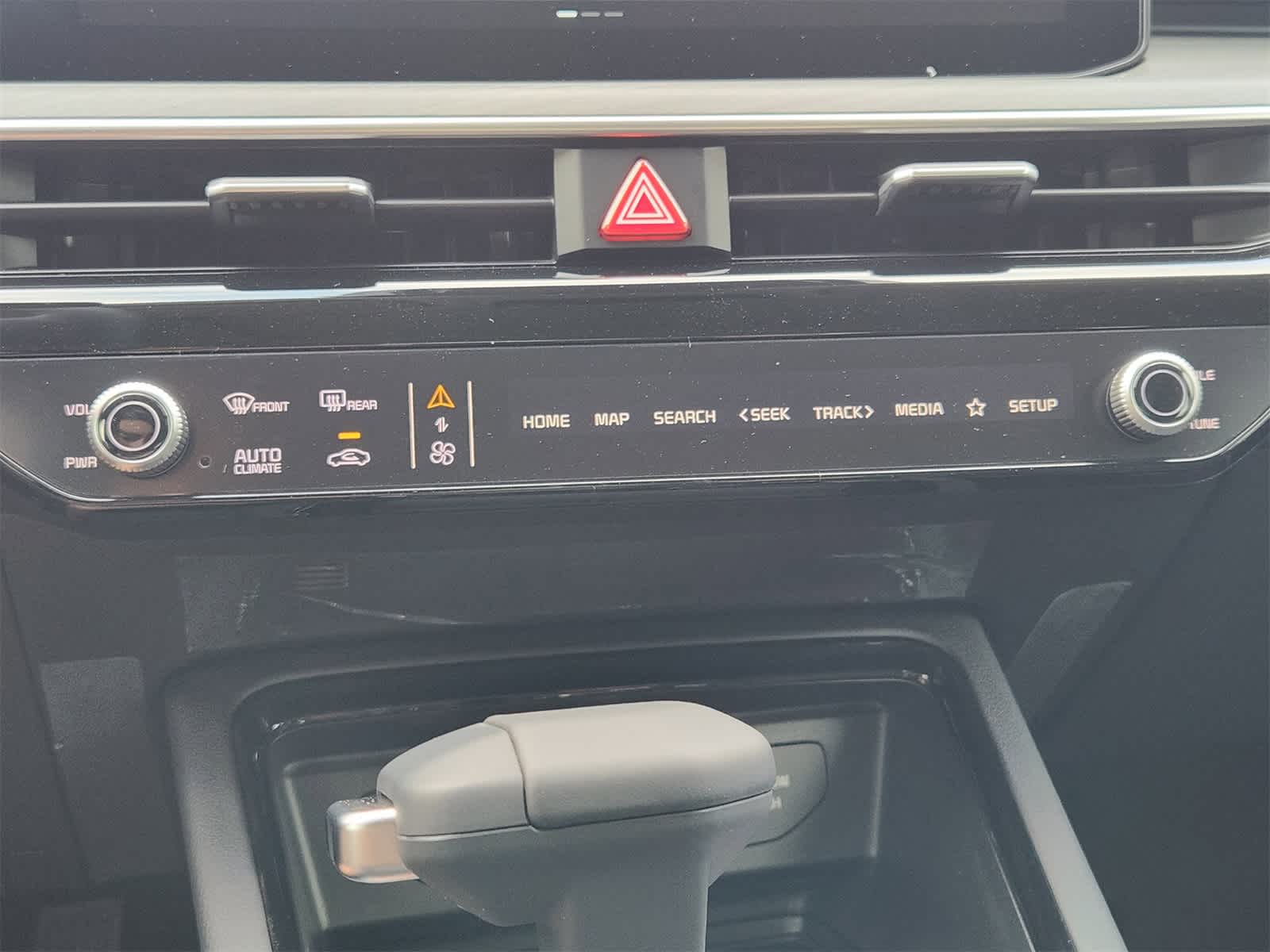 Thumbnail: 2026 Kia K5 - 15