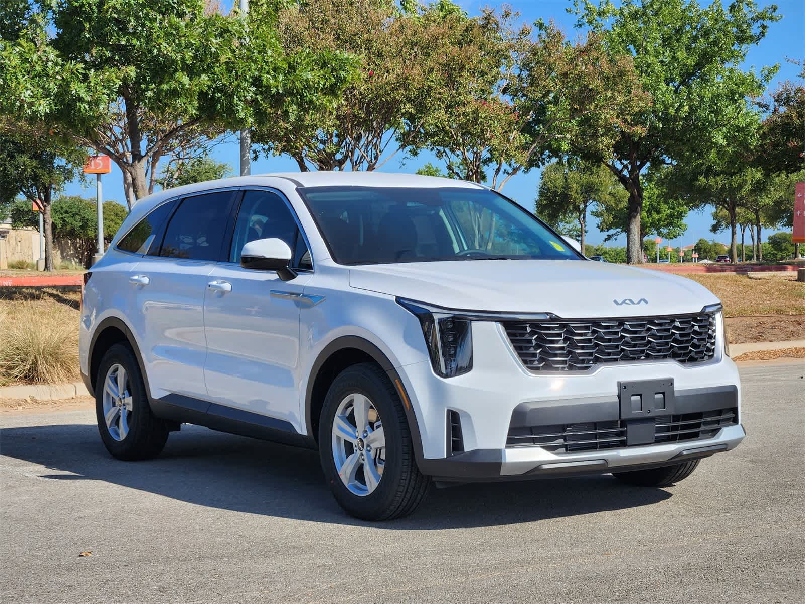 Thumbnail: 2026 Kia Sorento - 3