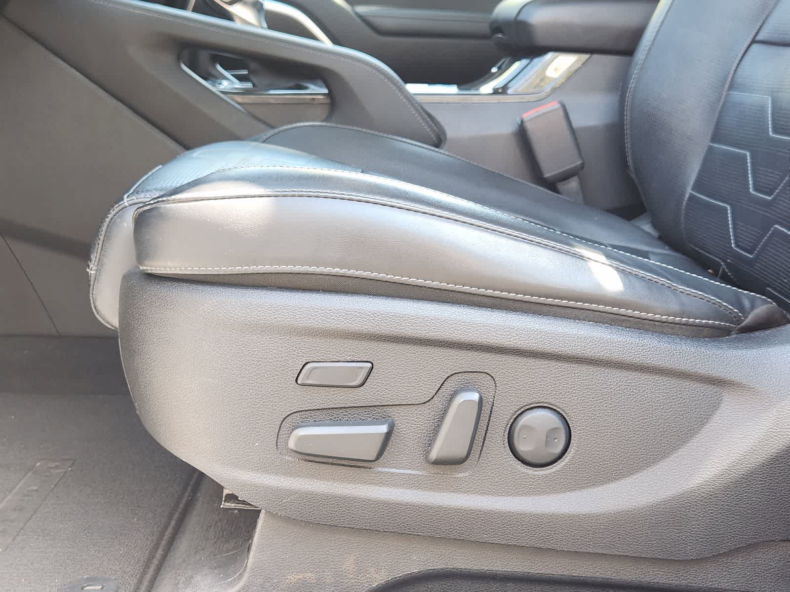 Thumbnail: 2022 Kia Telluride - 23