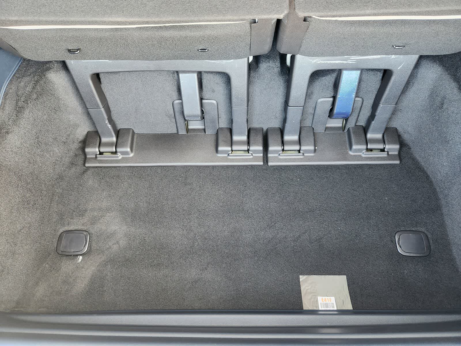 Thumbnail: 2026 Kia Carnival - 26