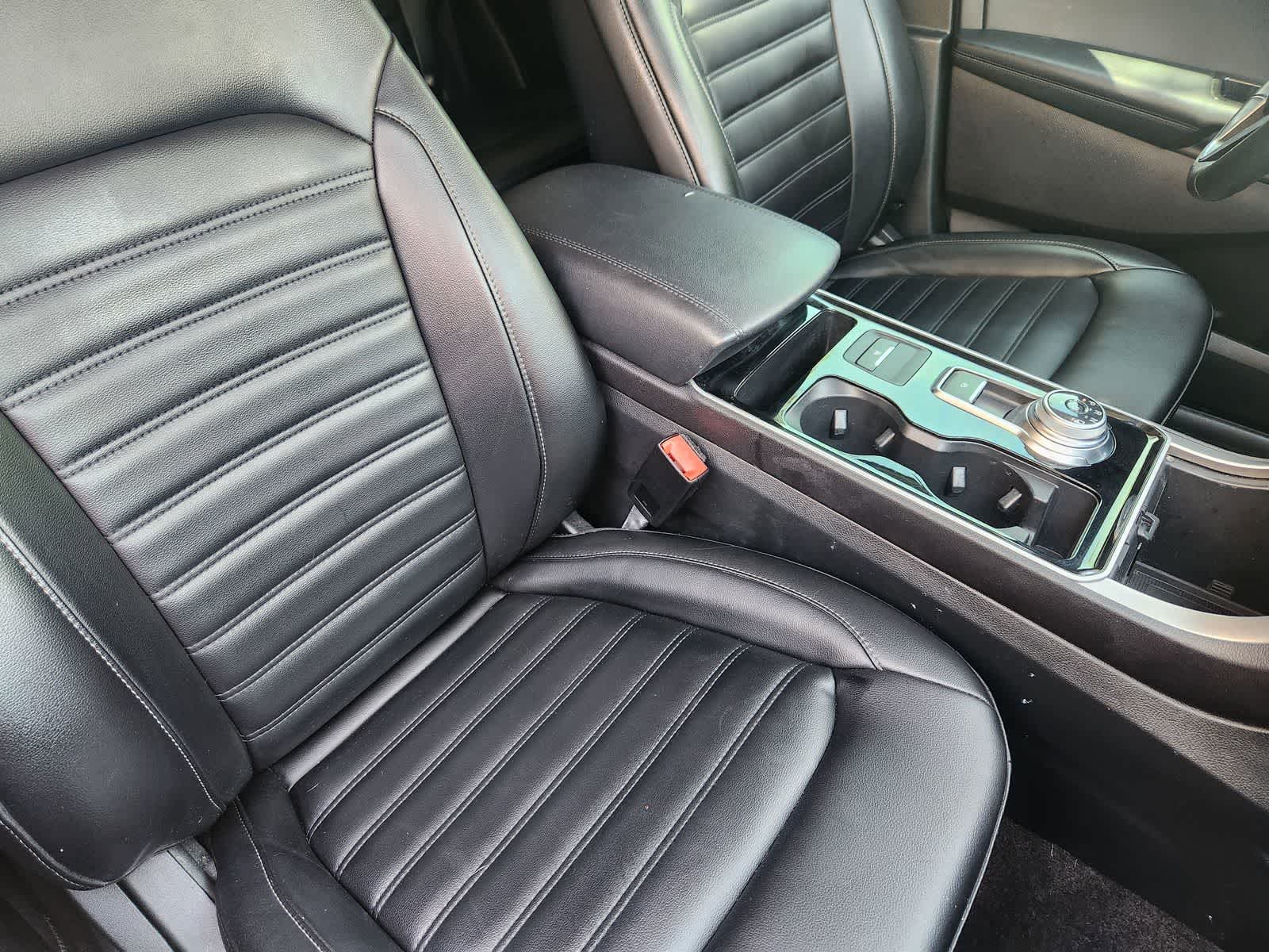 Thumbnail: 2020 Ford Edge - 14