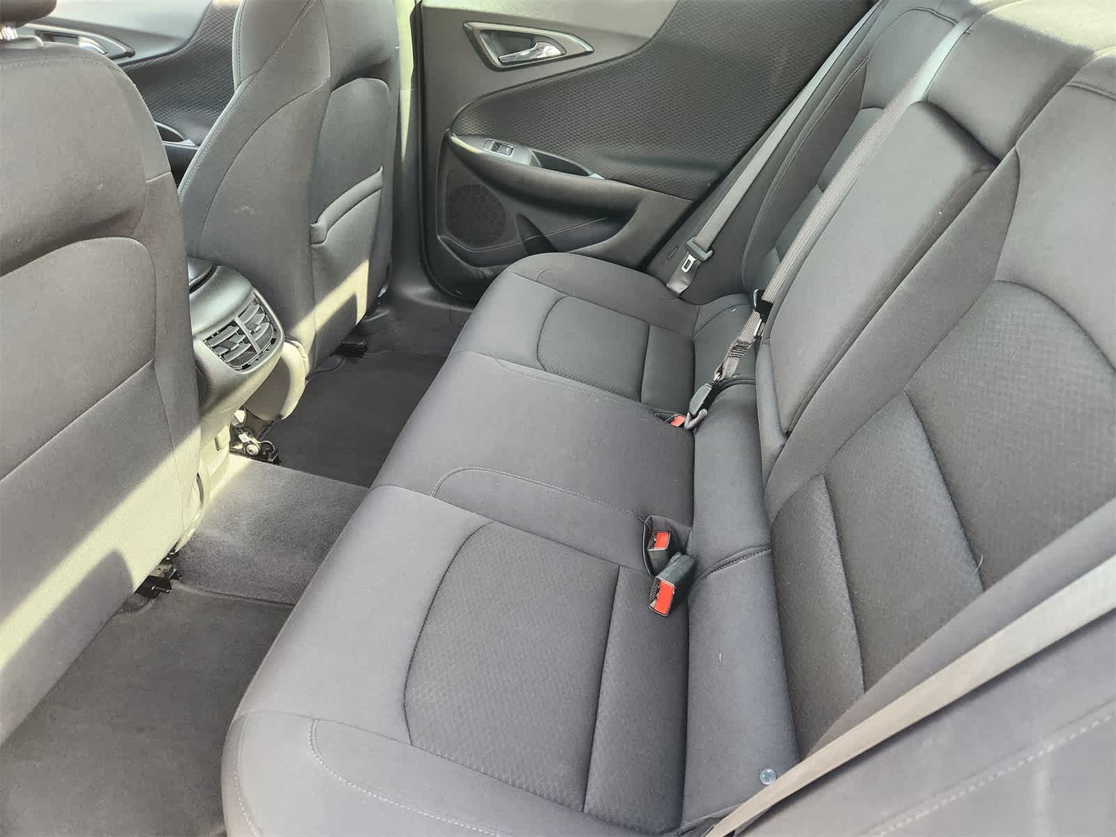 Thumbnail: 2023 Chevrolet Malibu - 25