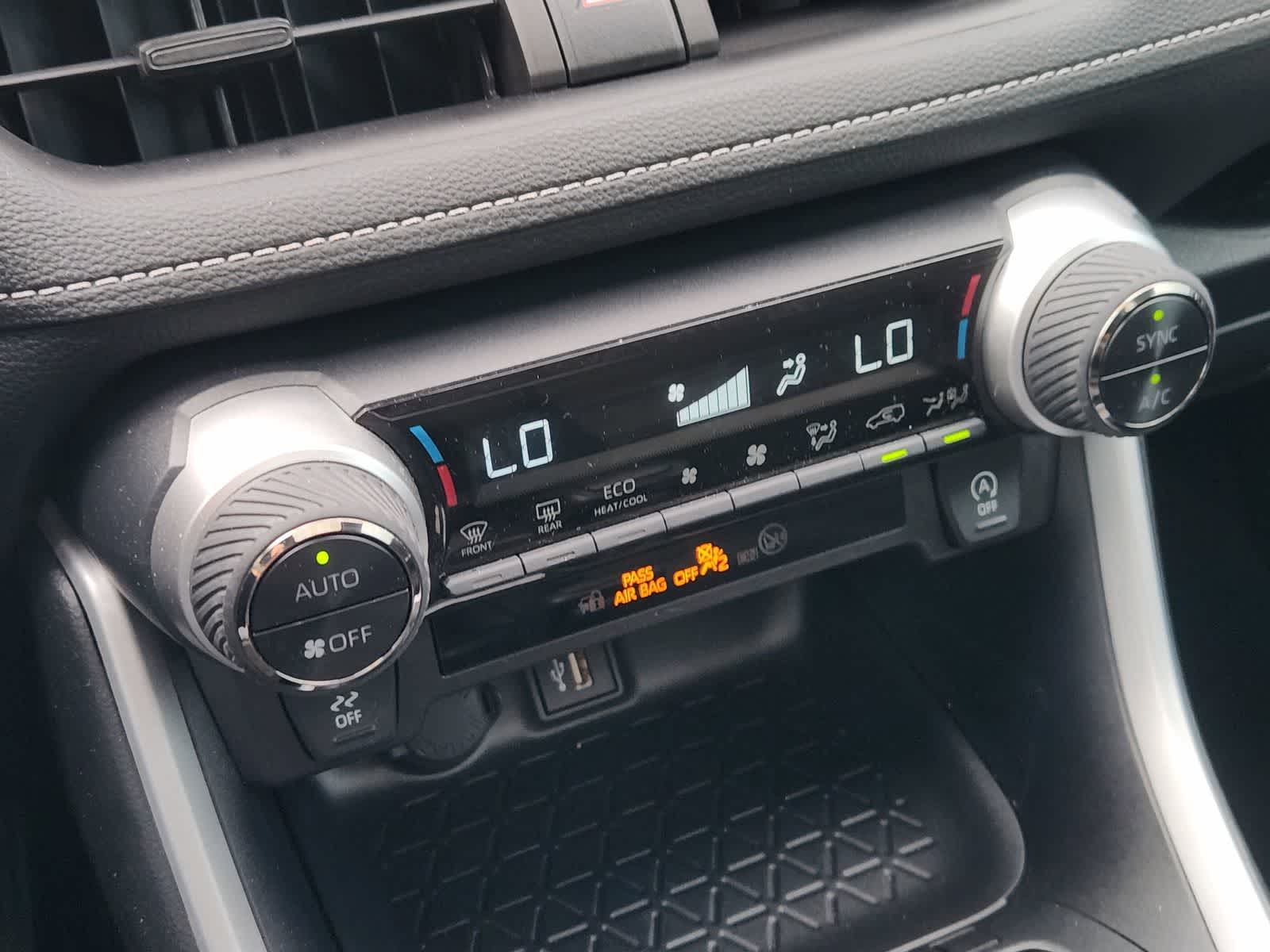 Thumbnail: 2025 Toyota RAV4 - 19