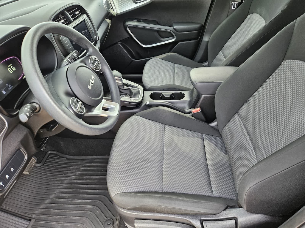 Certified 2023 Kia Soul LX Hatchback
