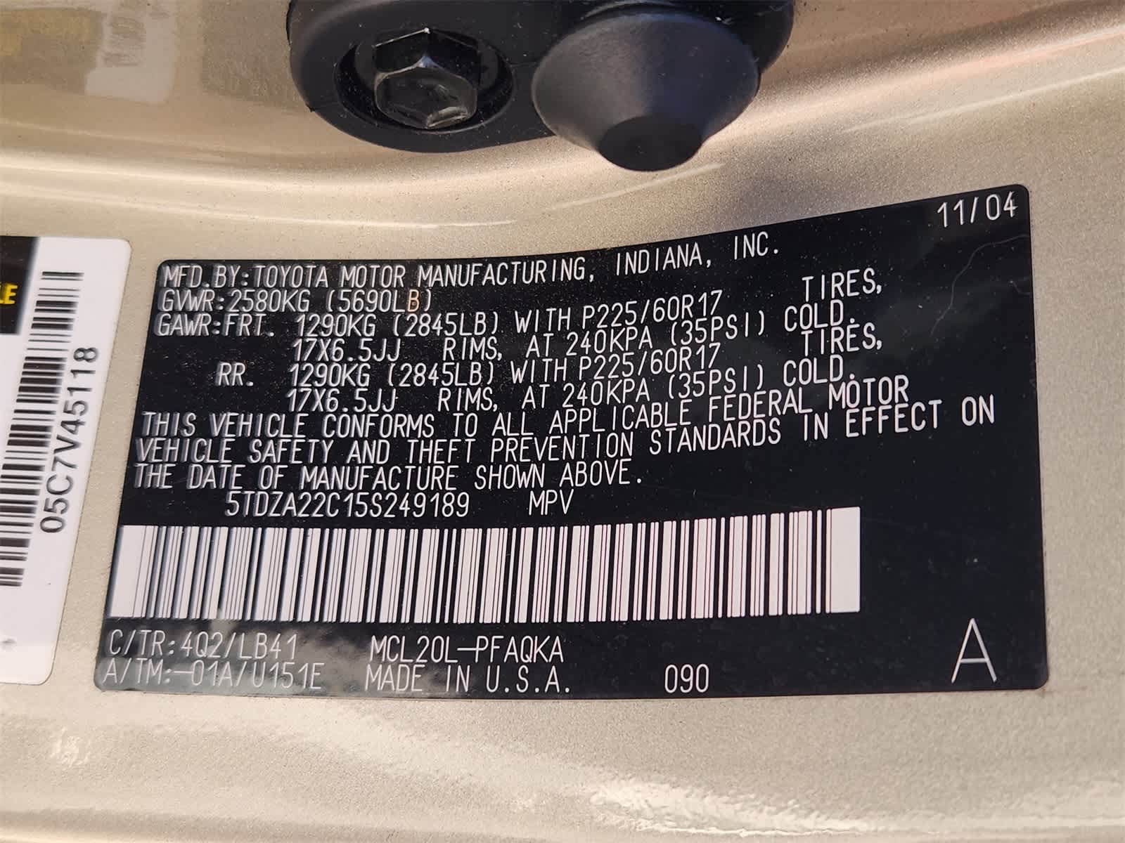 Thumbnail: 2005 Toyota Sienna - 32