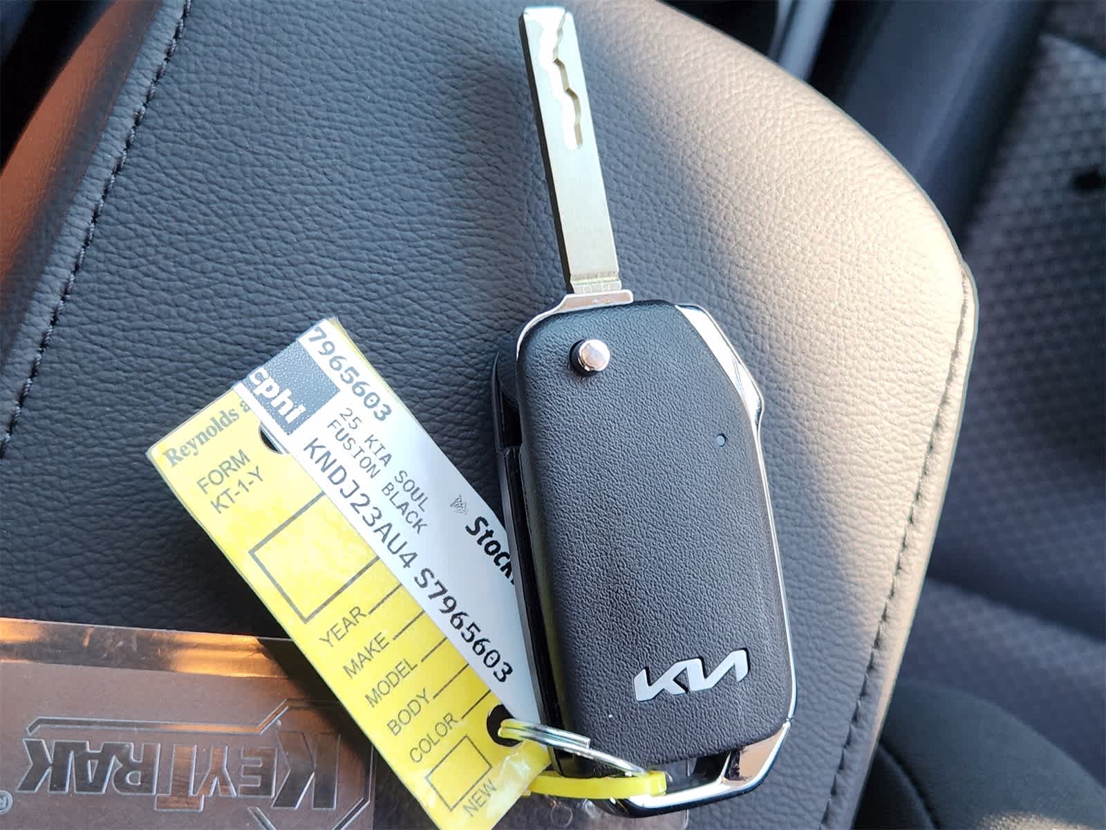 Thumbnail: 2025 Kia Soul - 24