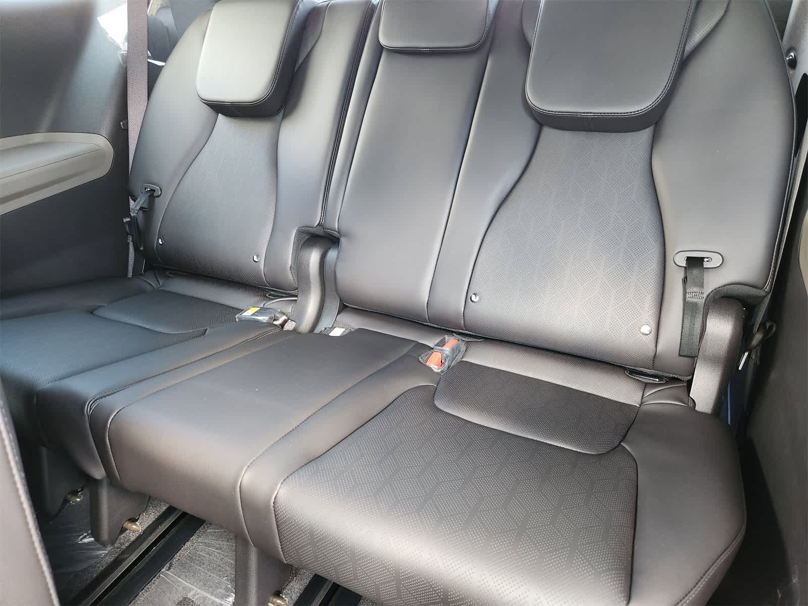 Thumbnail: 2026 Kia Carnival - 27