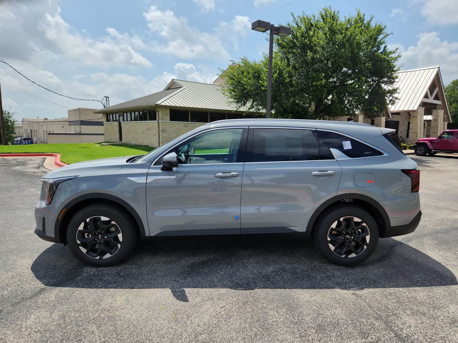 Thumbnail: 2026 Kia Sorento - 4