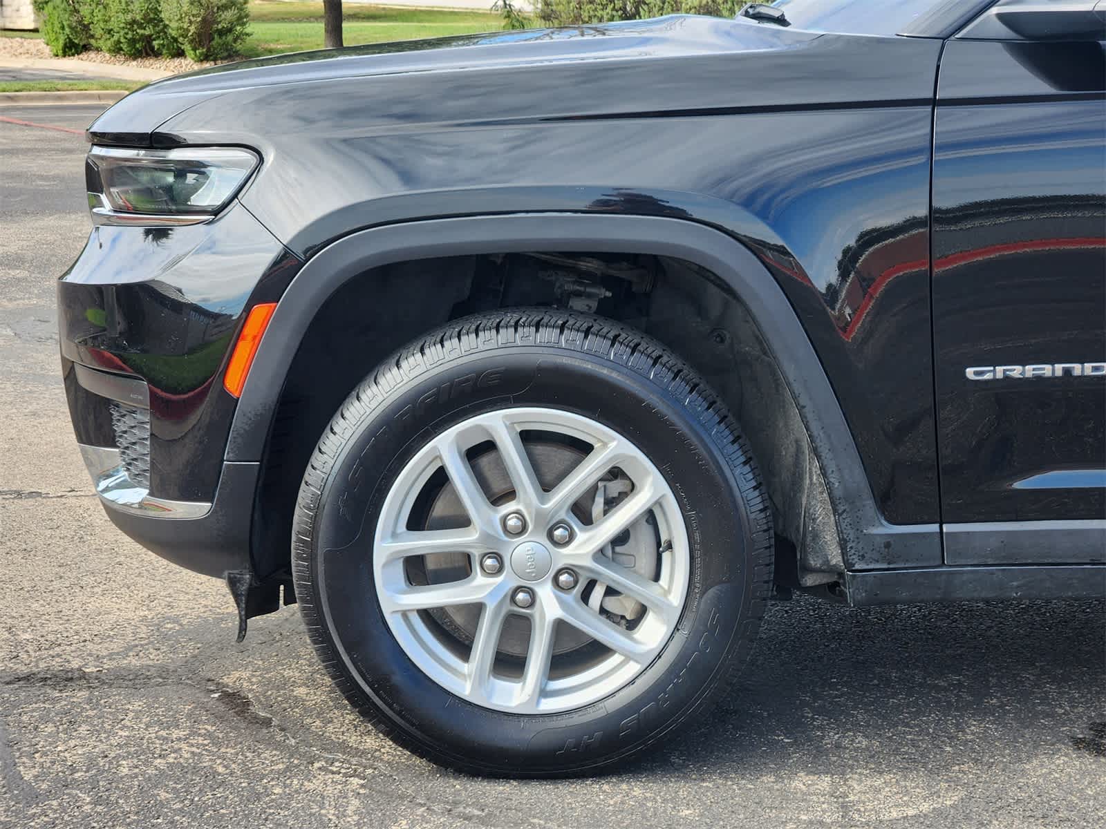 Thumbnail: 2023 Jeep Grand Cherokee L - 8