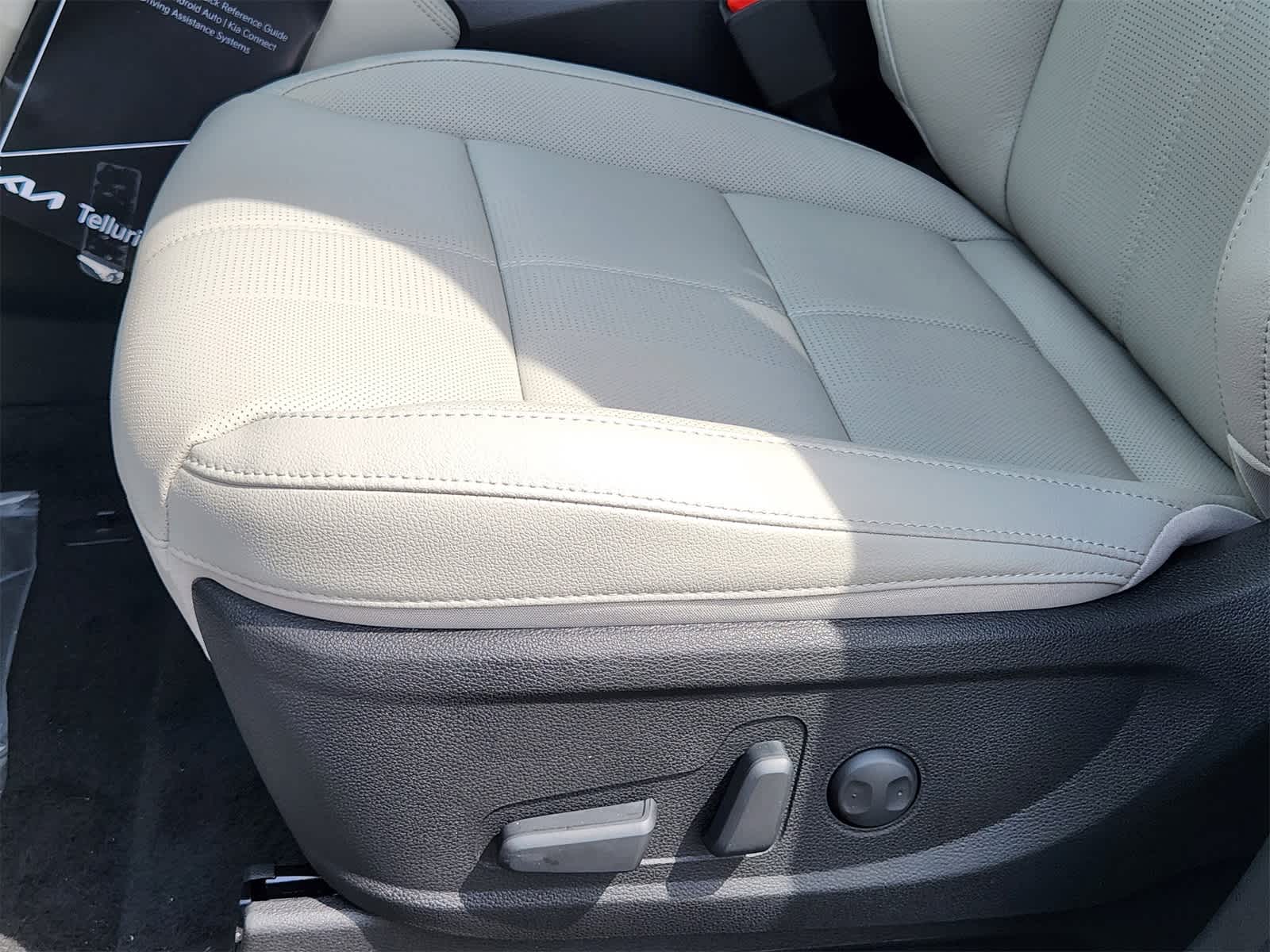 Thumbnail: 2025 Kia Telluride - 21