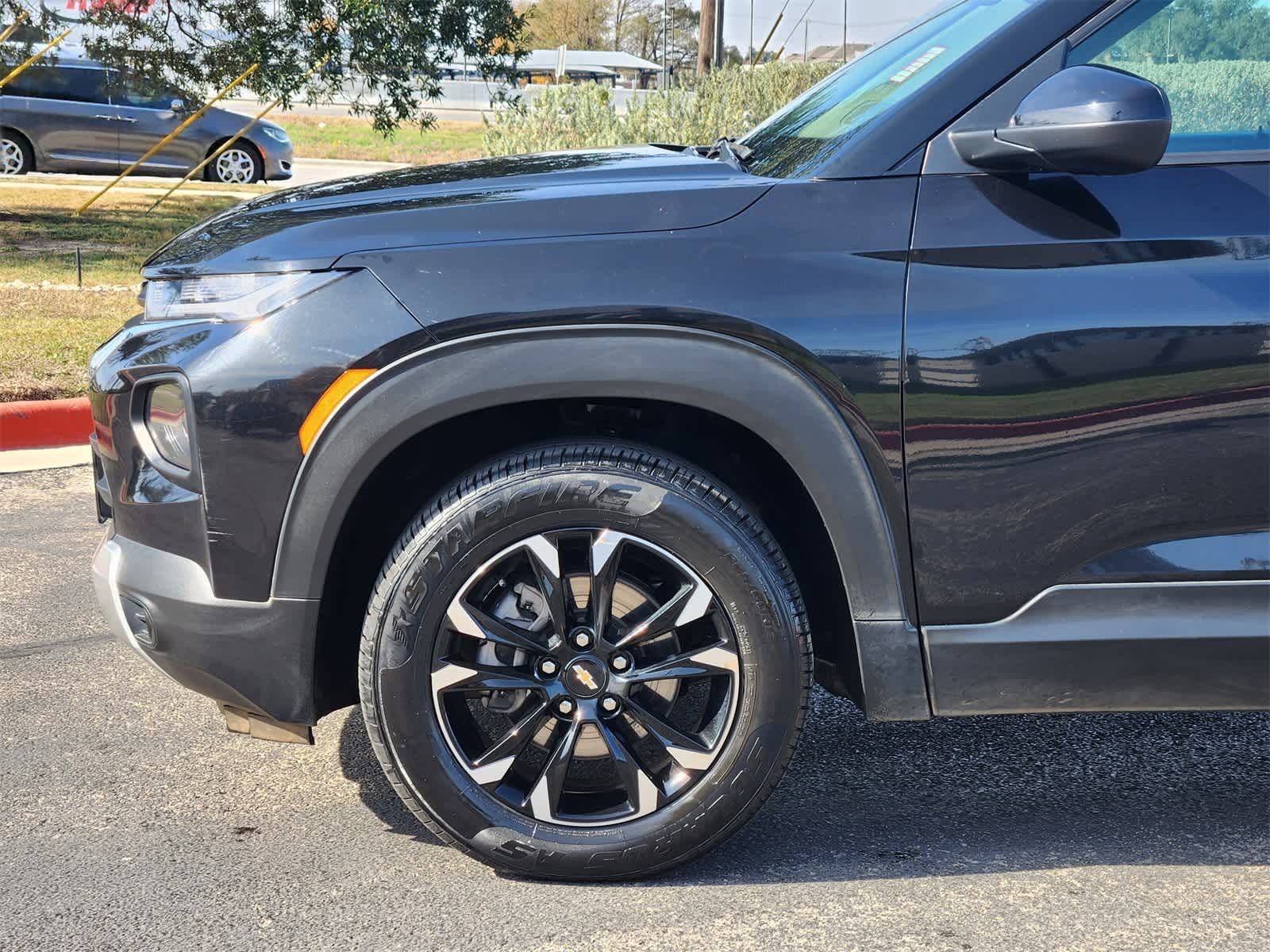 Thumbnail: 2023 Chevrolet TrailBlazer - 8