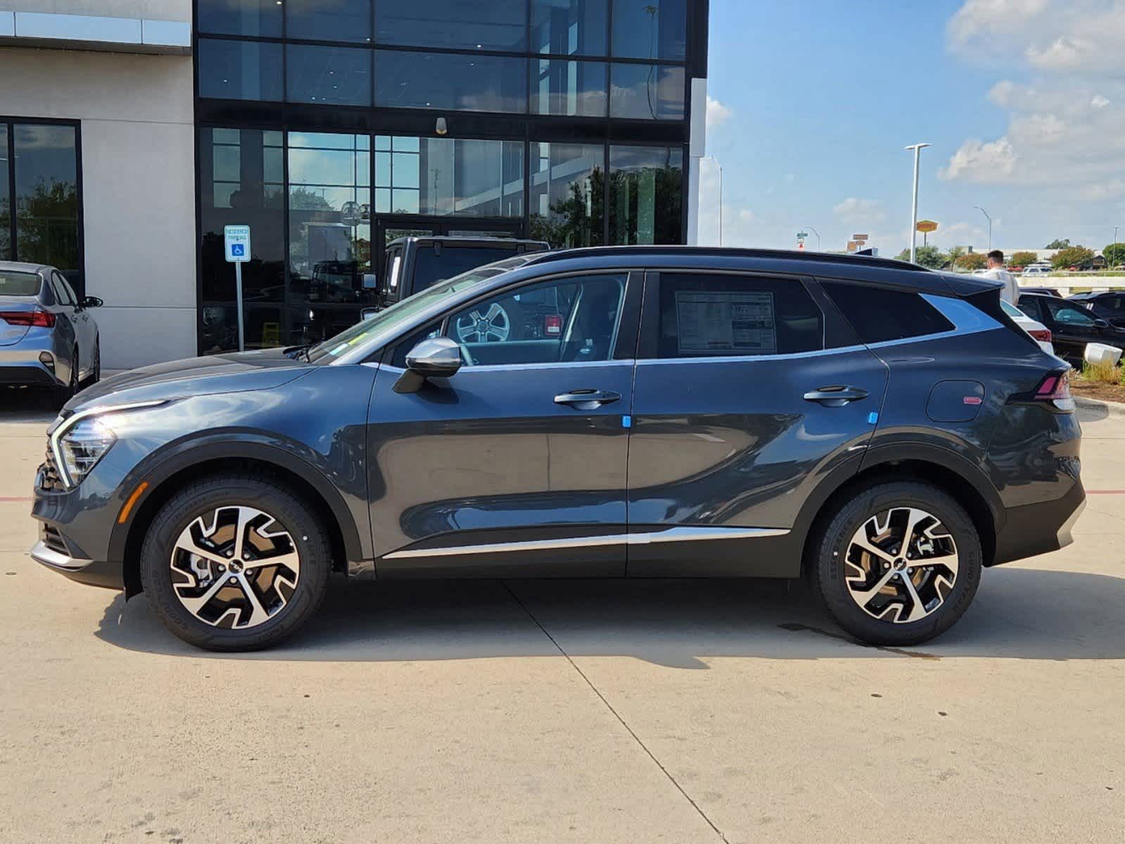 2025 Kia Sportage Hybrid EX photo 3