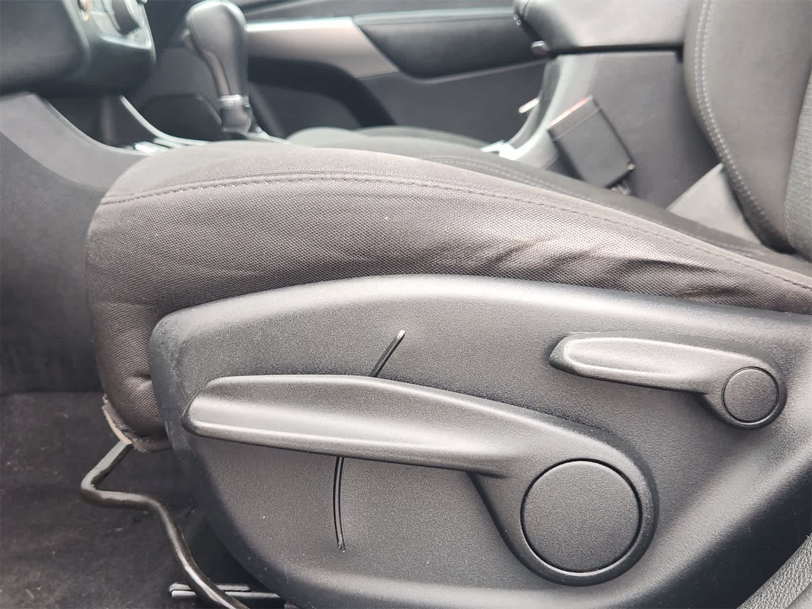 Thumbnail: 2019 Jeep Cherokee - 22