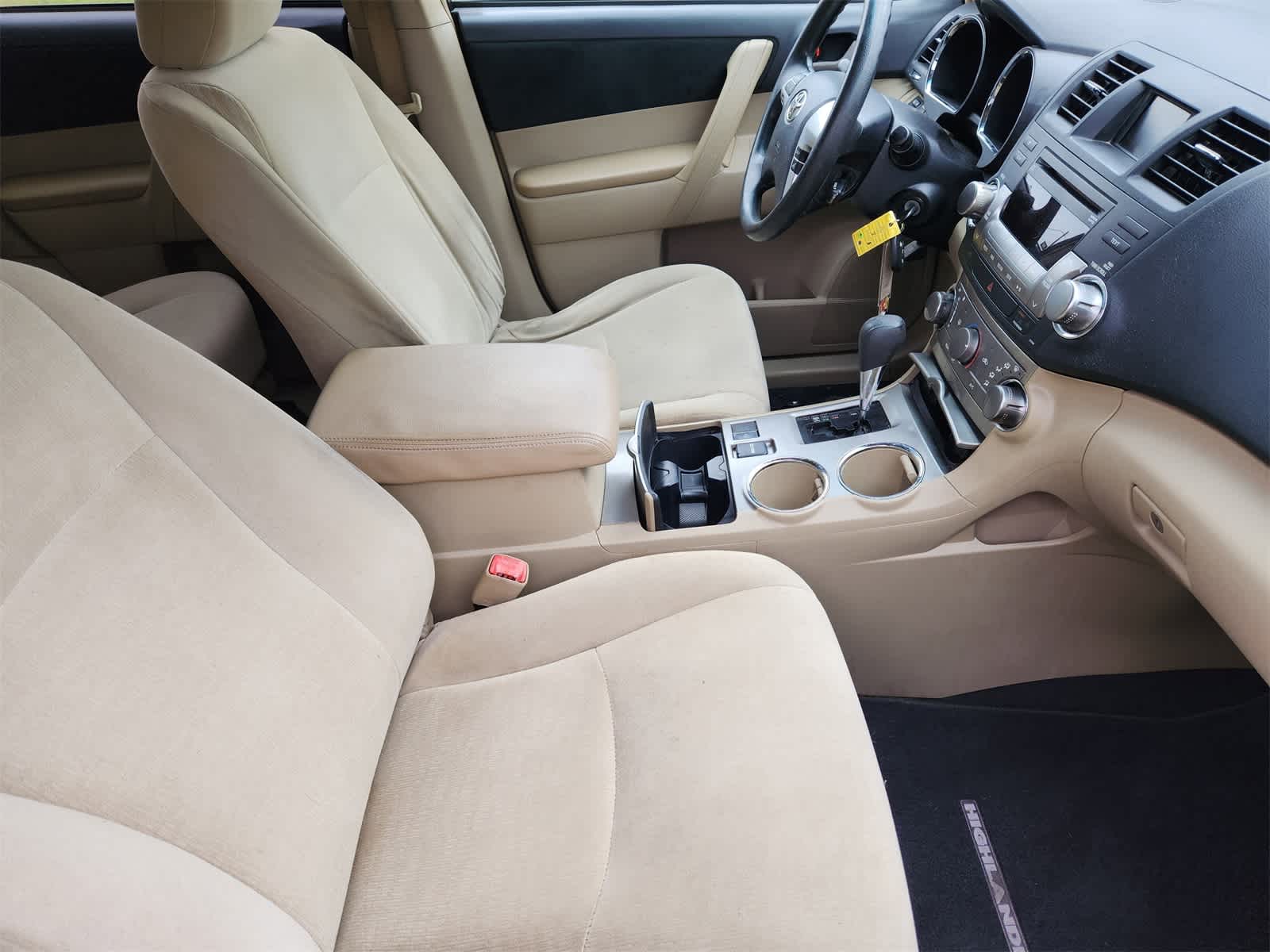 Thumbnail: 2012 Toyota Highlander - 14