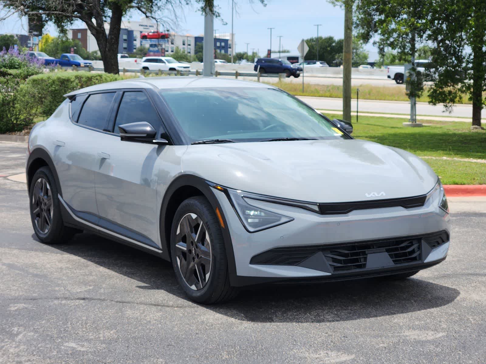 Thumbnail: 2026 Kia EV6 - 2