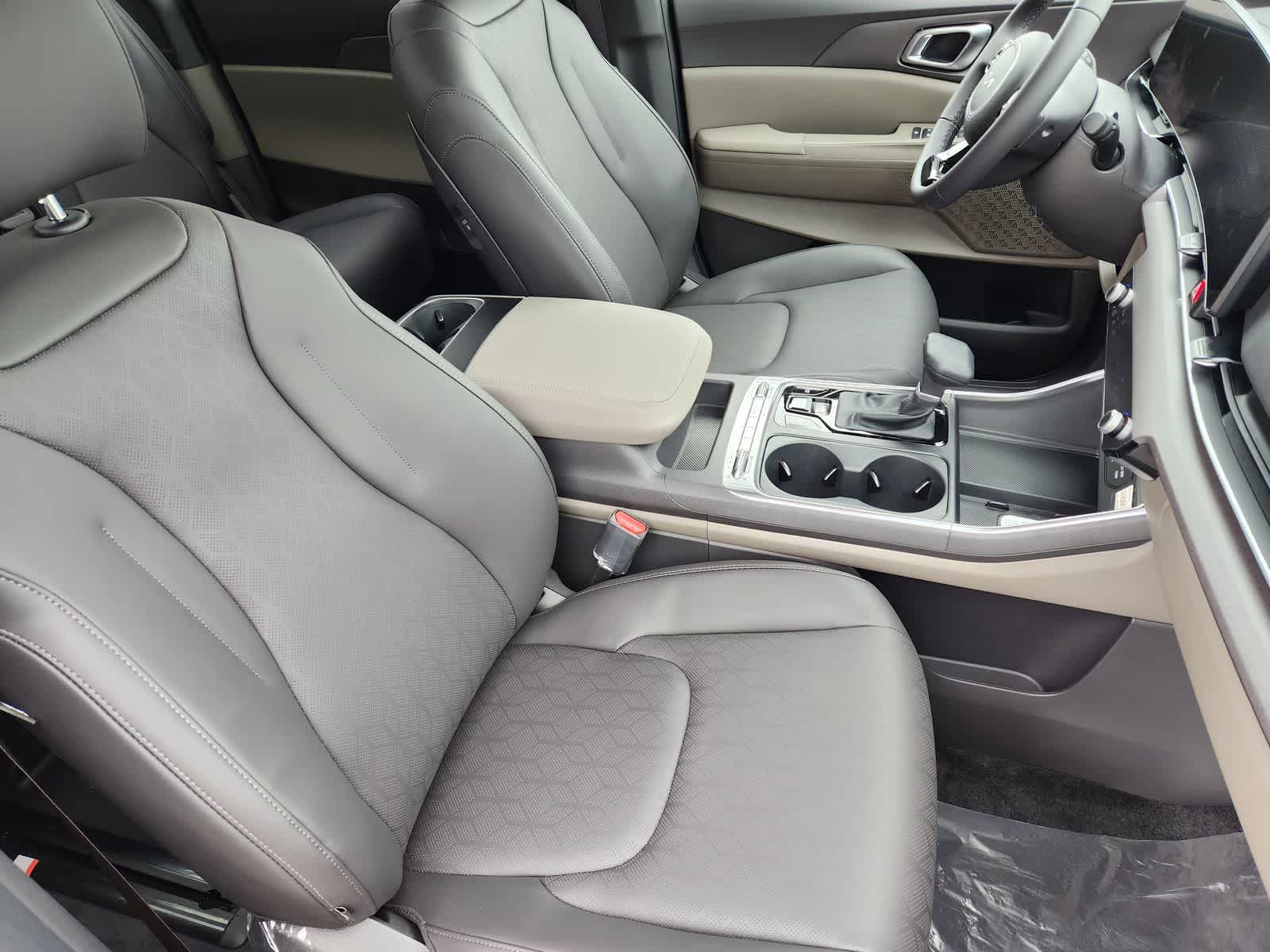 Thumbnail: 2026 Kia Carnival - 10