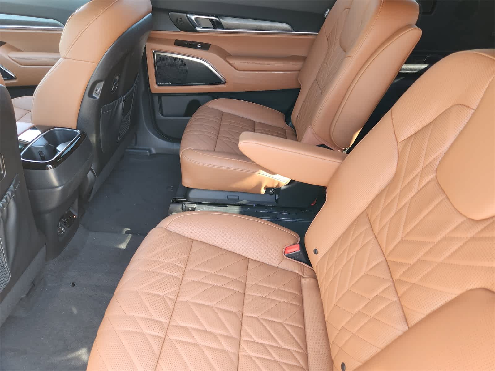 Thumbnail: 2025 Kia Telluride - 22