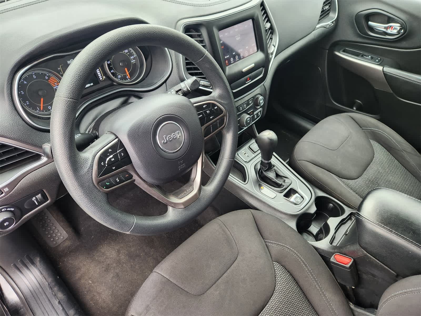 Thumbnail: 2019 Jeep Cherokee - 2