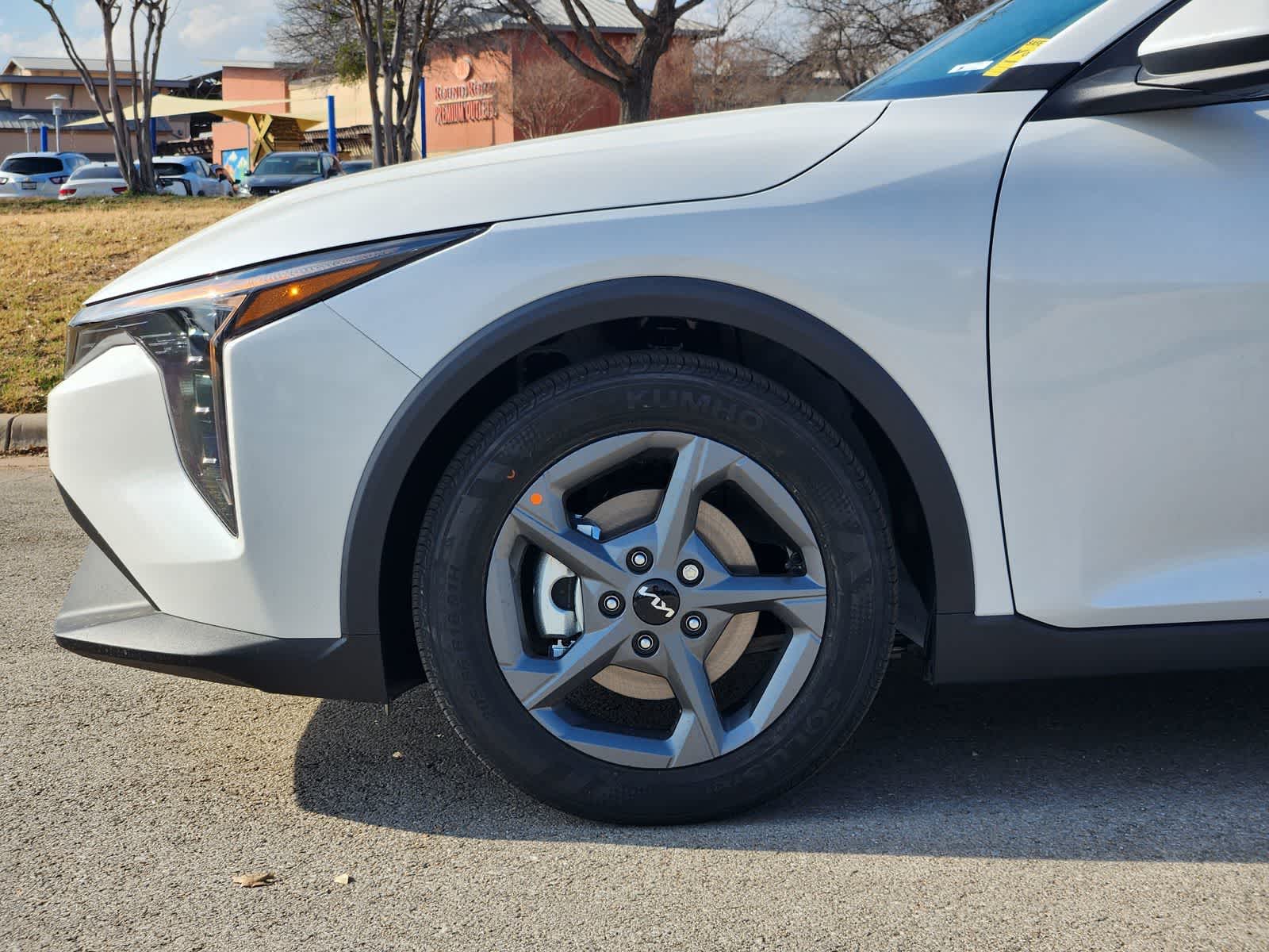 2026 Kia K4 LXS - Photo 8