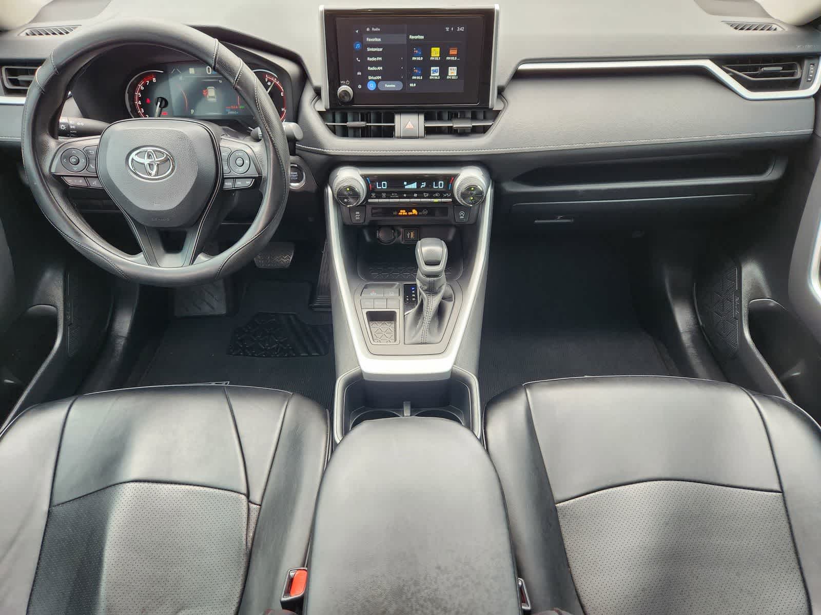 Thumbnail: 2025 Toyota RAV4 - 27