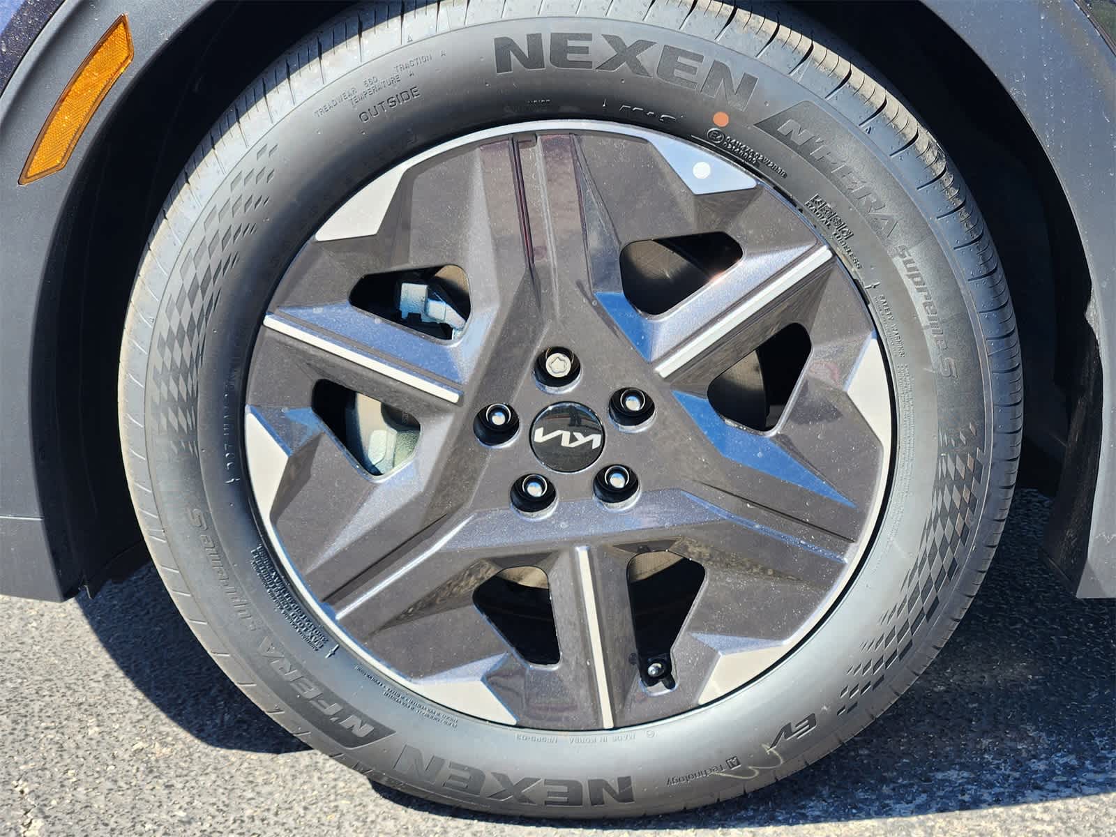 Thumbnail: 2025 Kia EV6 - 9