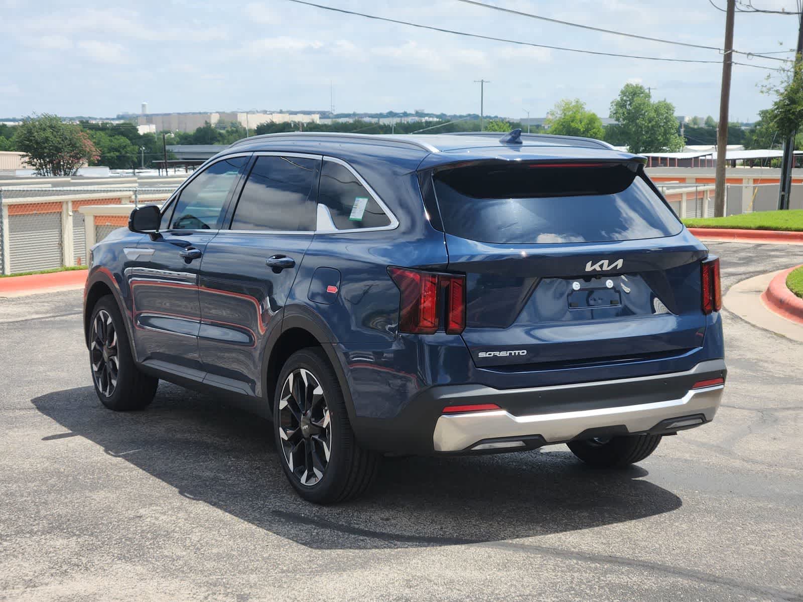 Thumbnail: 2026 Kia Sorento - 5