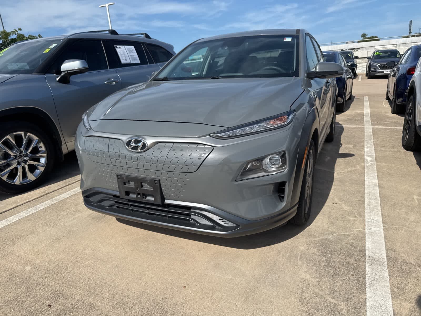 Used 2021 Hyundai Kona EV Limited with VIN KM8K33AG4MU125669 for sale in Round Rock, TX