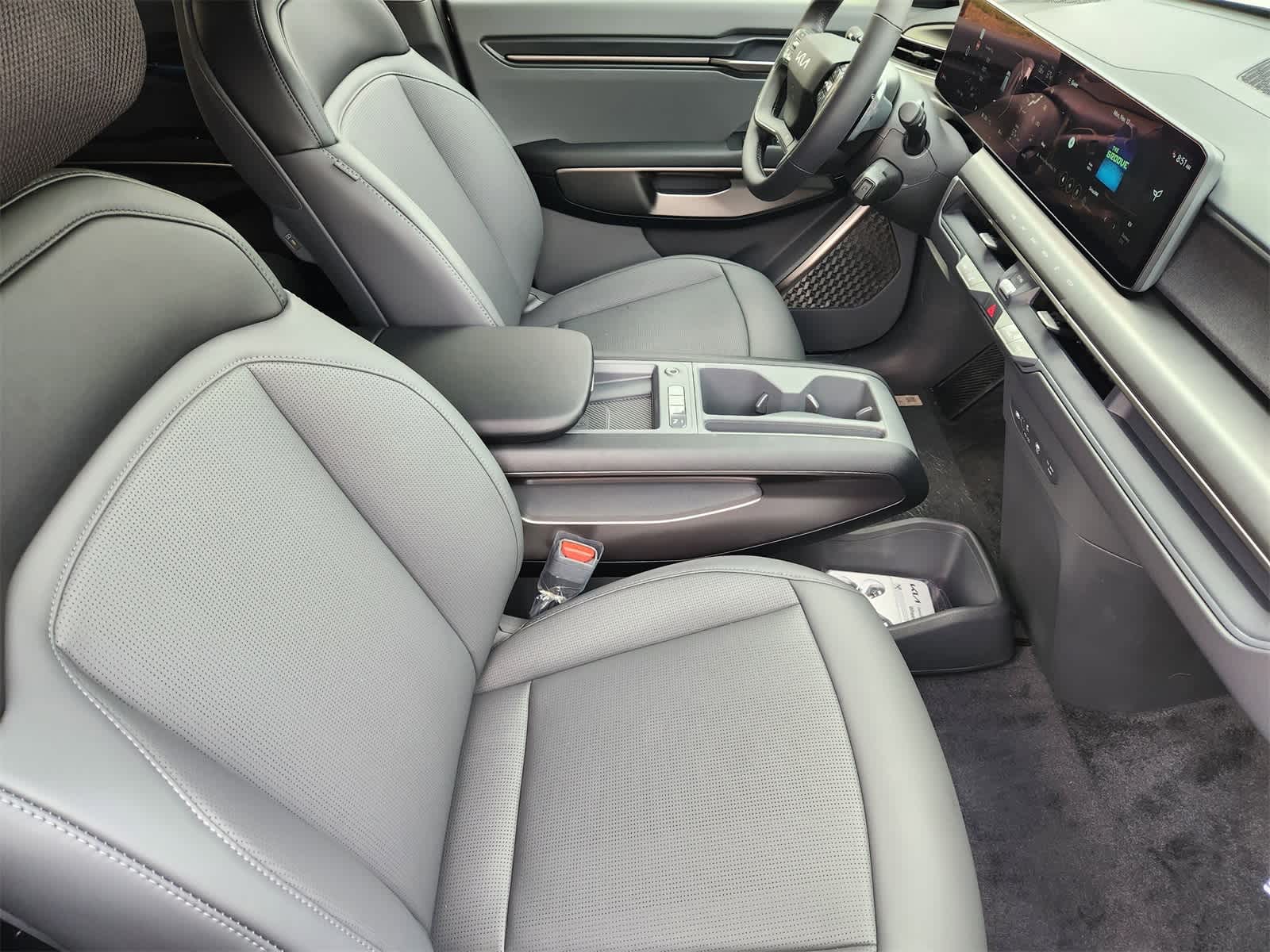 Thumbnail: 2026 Kia EV9 - 13