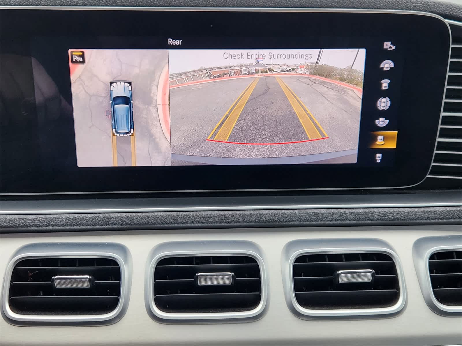 Thumbnail: 2020 Mercedes-Benz GLE - 16