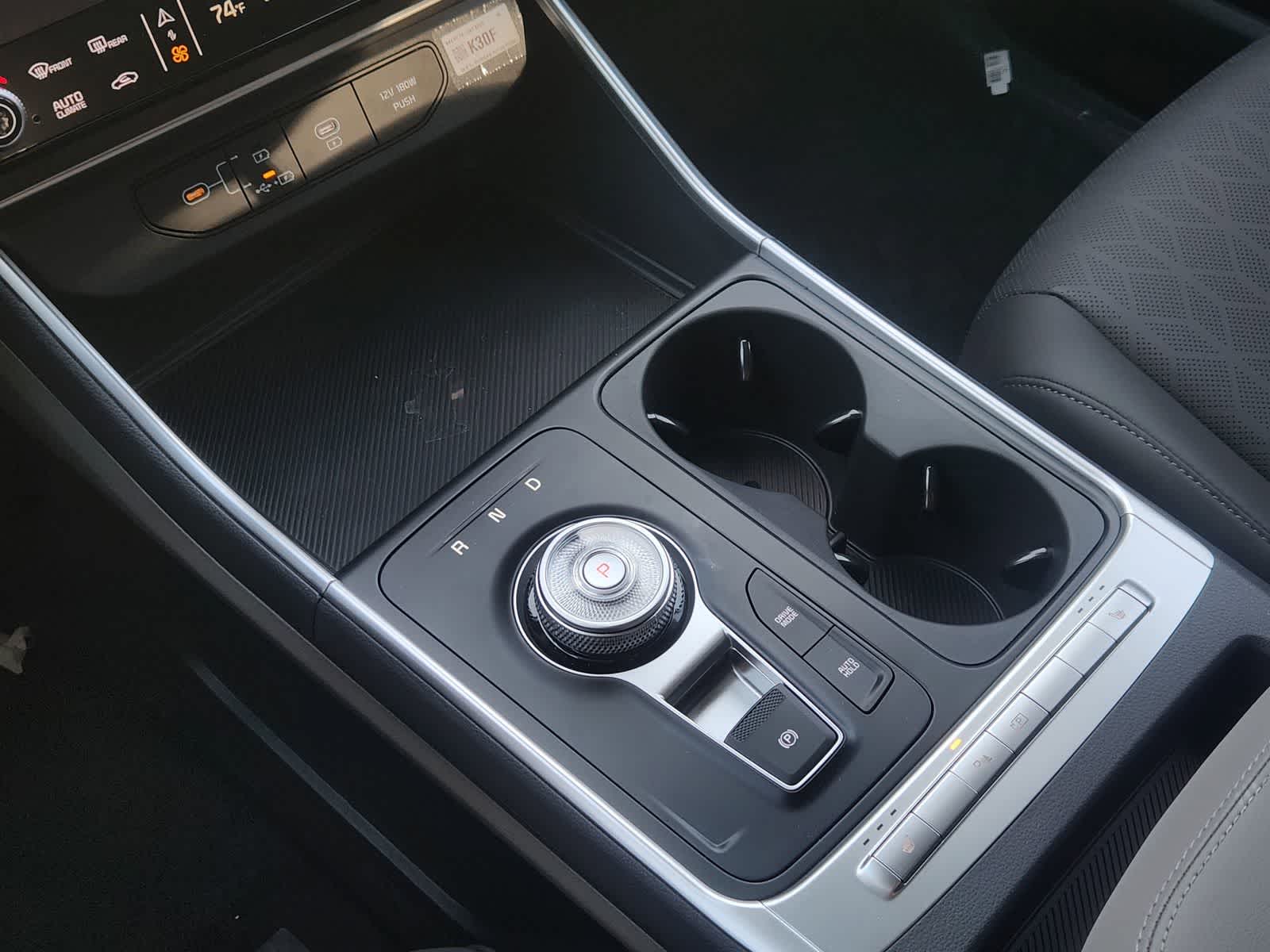 Thumbnail: 2026 Kia Carnival - 18