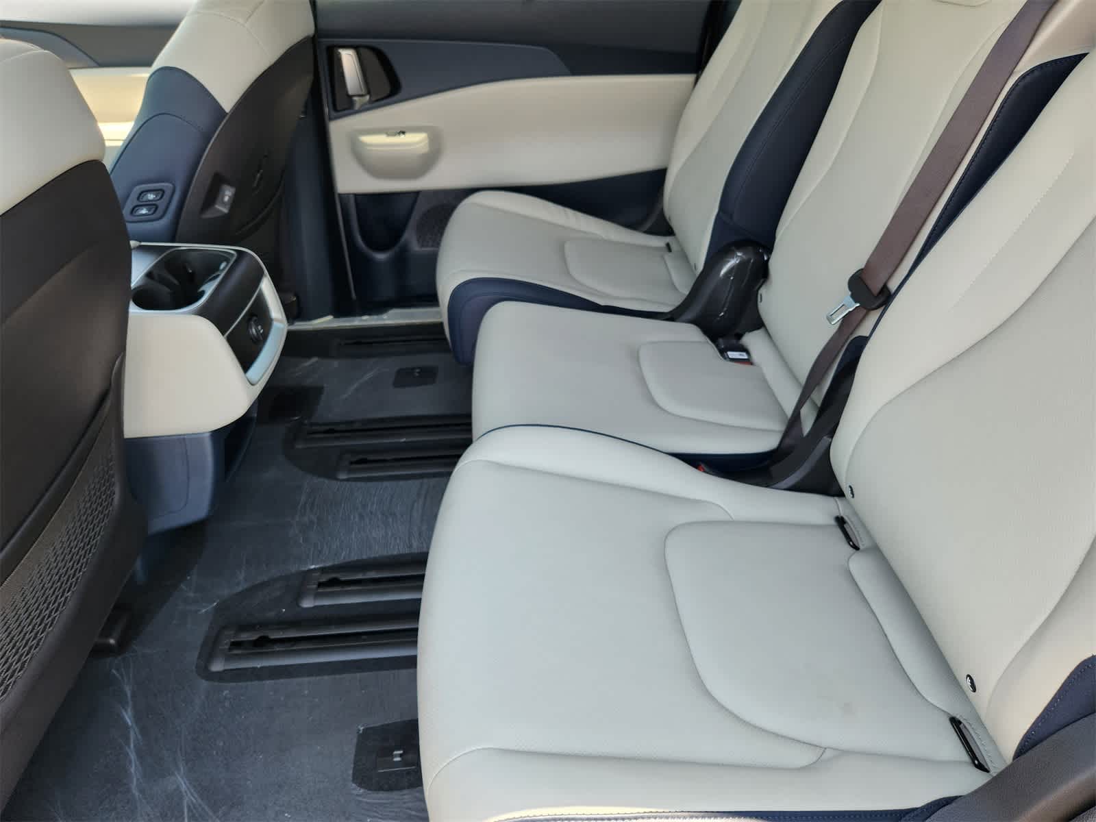 Thumbnail: 2026 Kia Carnival - 22