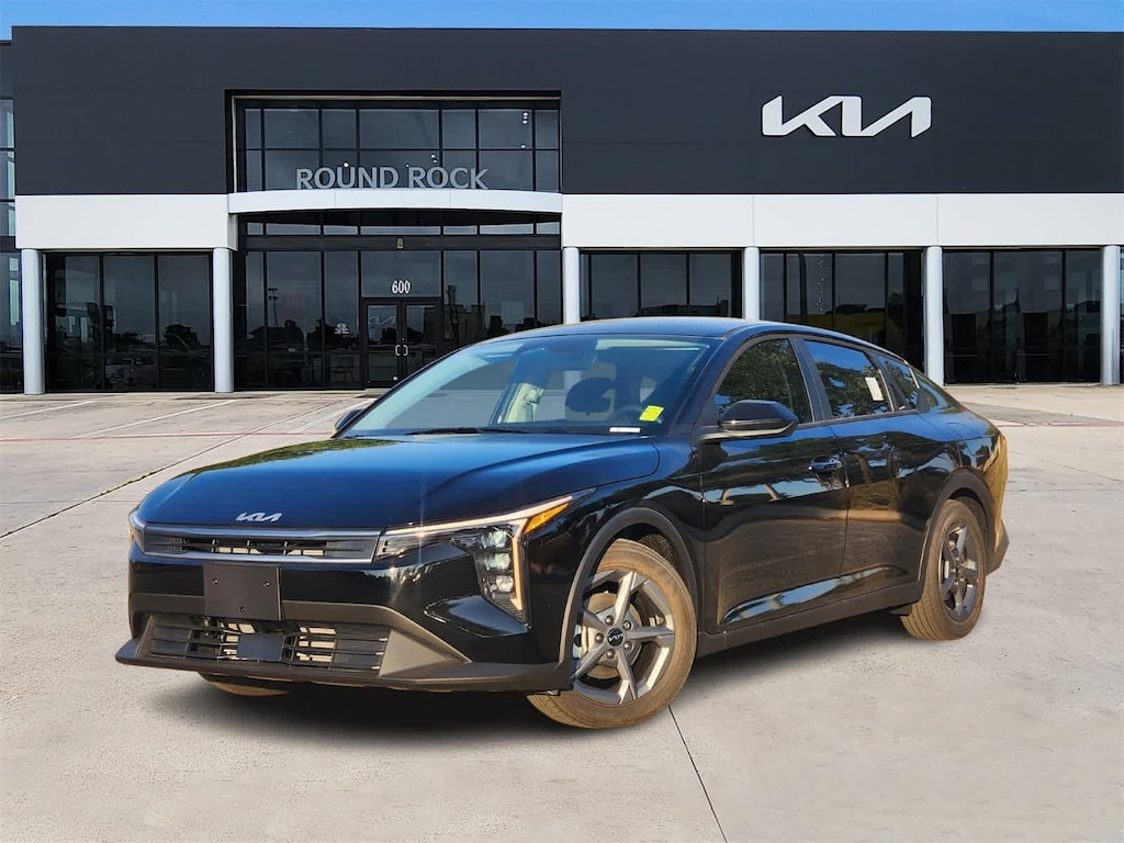New 2025 Kia K4 LXS Sedan