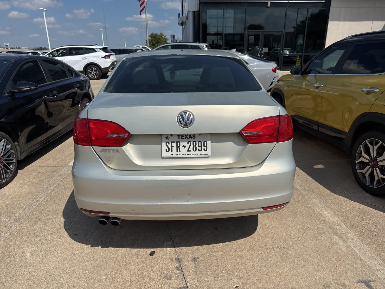 Thumbnail: 2011 Volkswagen Jetta - 5