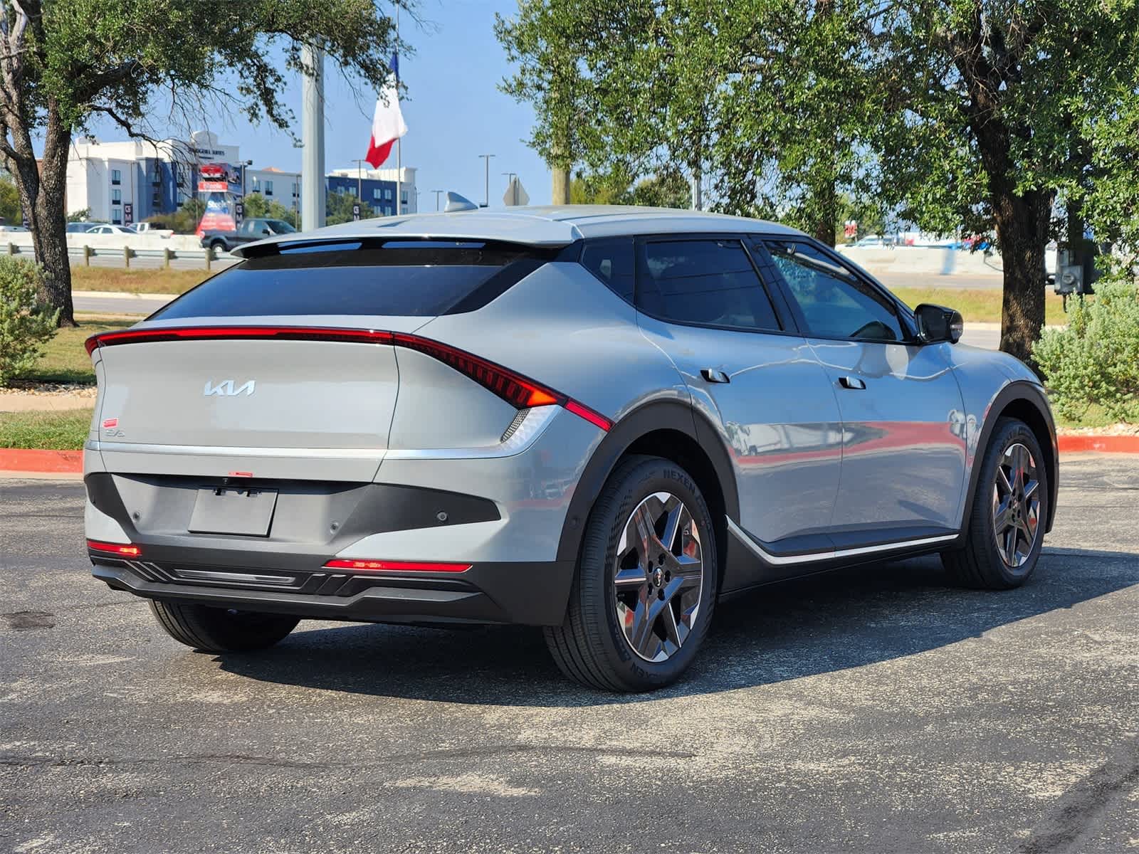 Thumbnail: 2025 Kia EV6 - 5