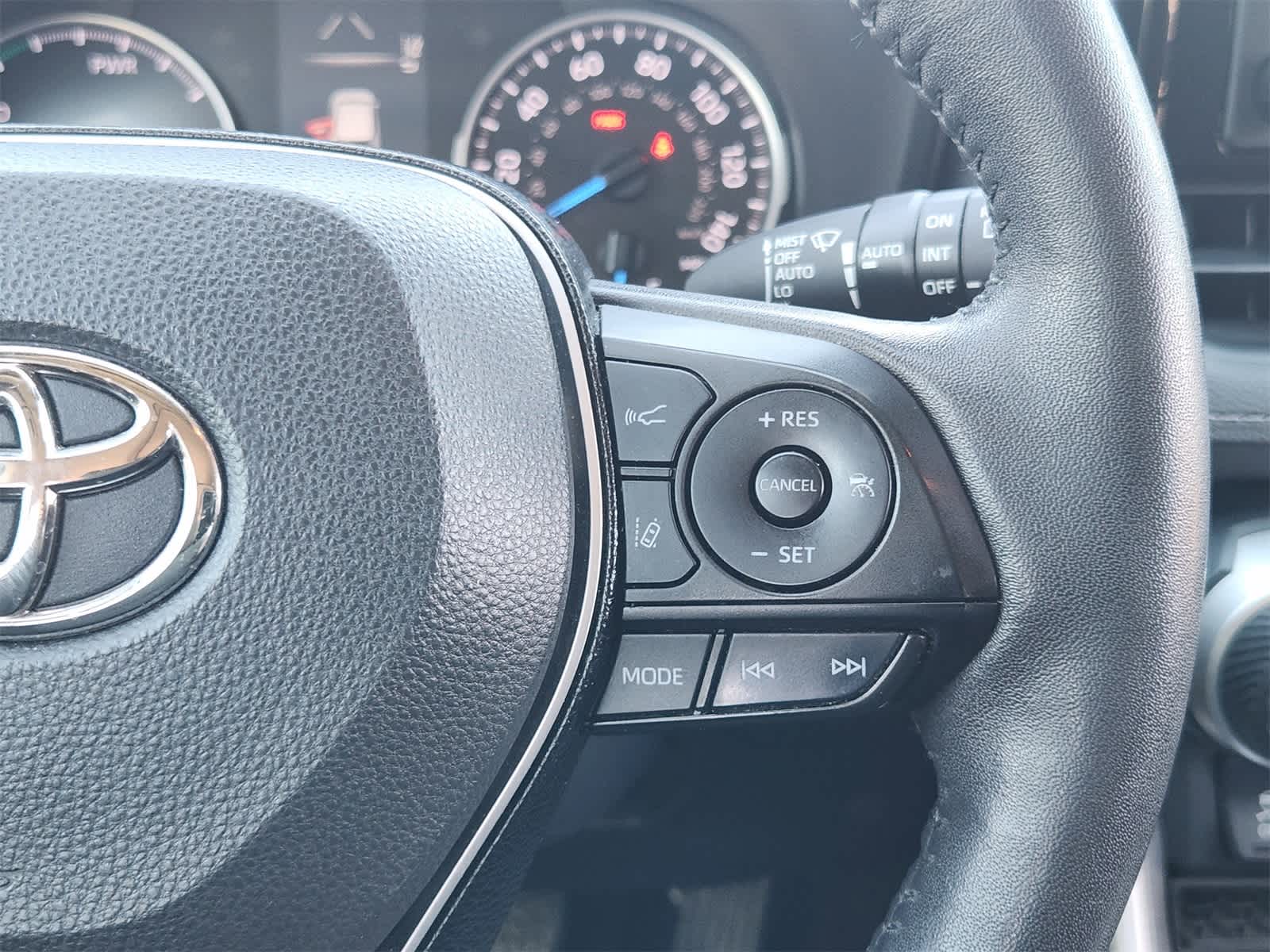 Thumbnail: 2021 Toyota RAV4 - 29