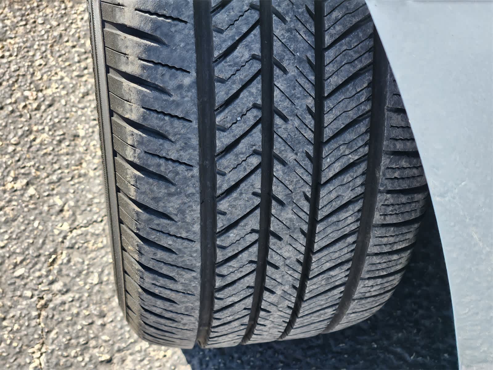 Thumbnail: 2014 Toyota Prius v - 10