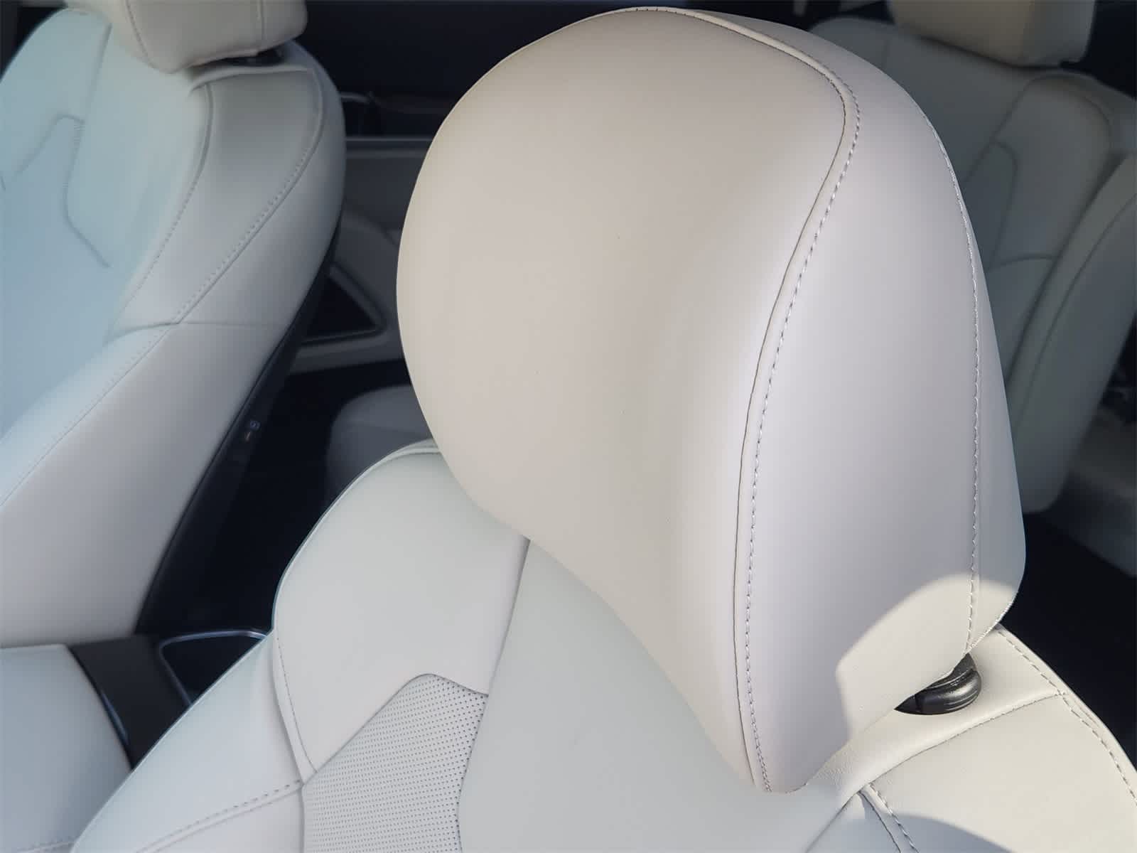 Thumbnail: 2025 Kia Telluride - 13