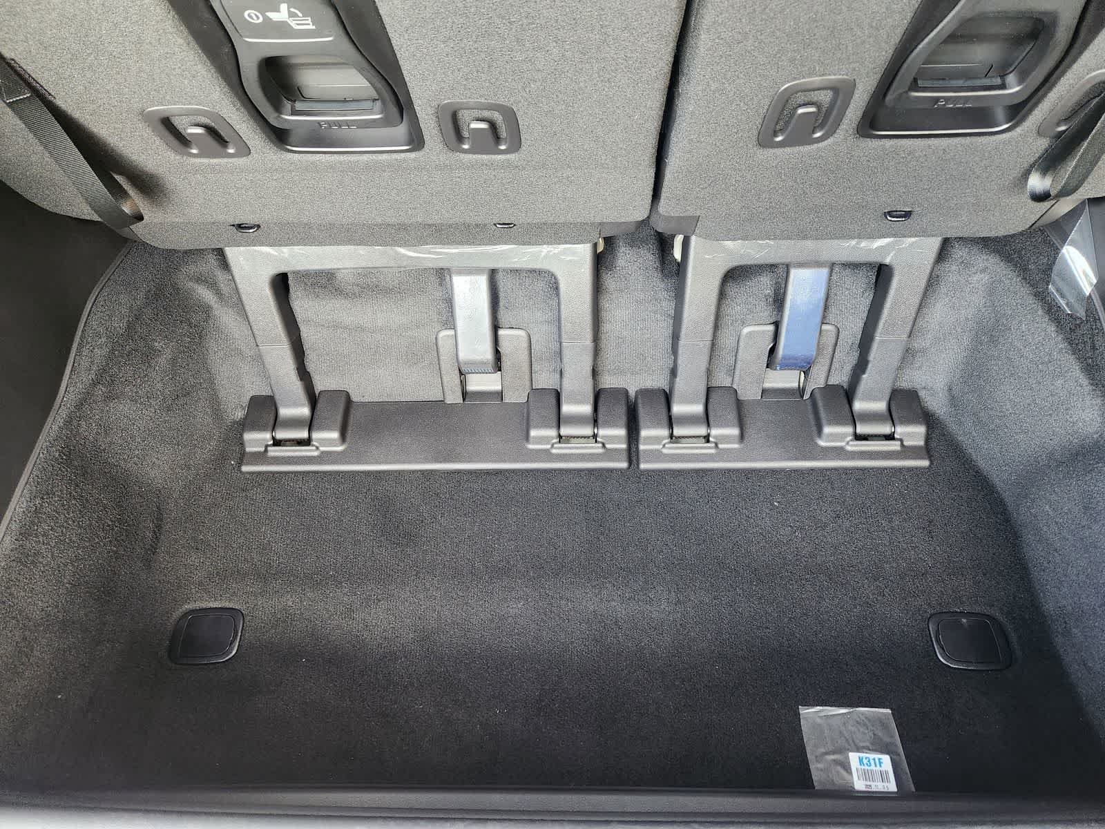 Thumbnail: 2026 Kia Carnival - 26