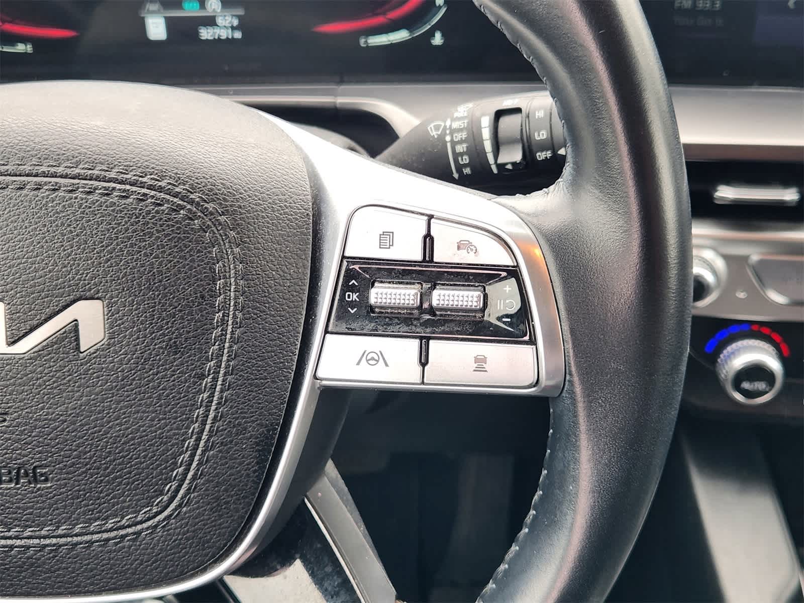 Thumbnail: 2023 Kia Telluride - 27