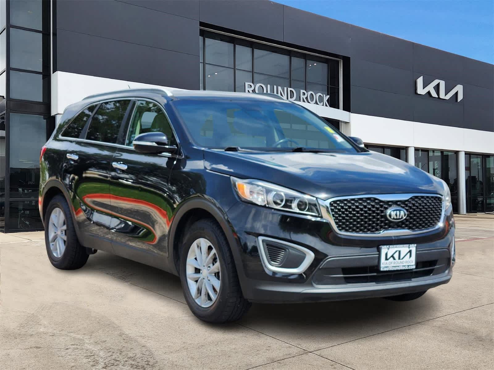 Thumbnail: 2016 Kia Sorento - 3