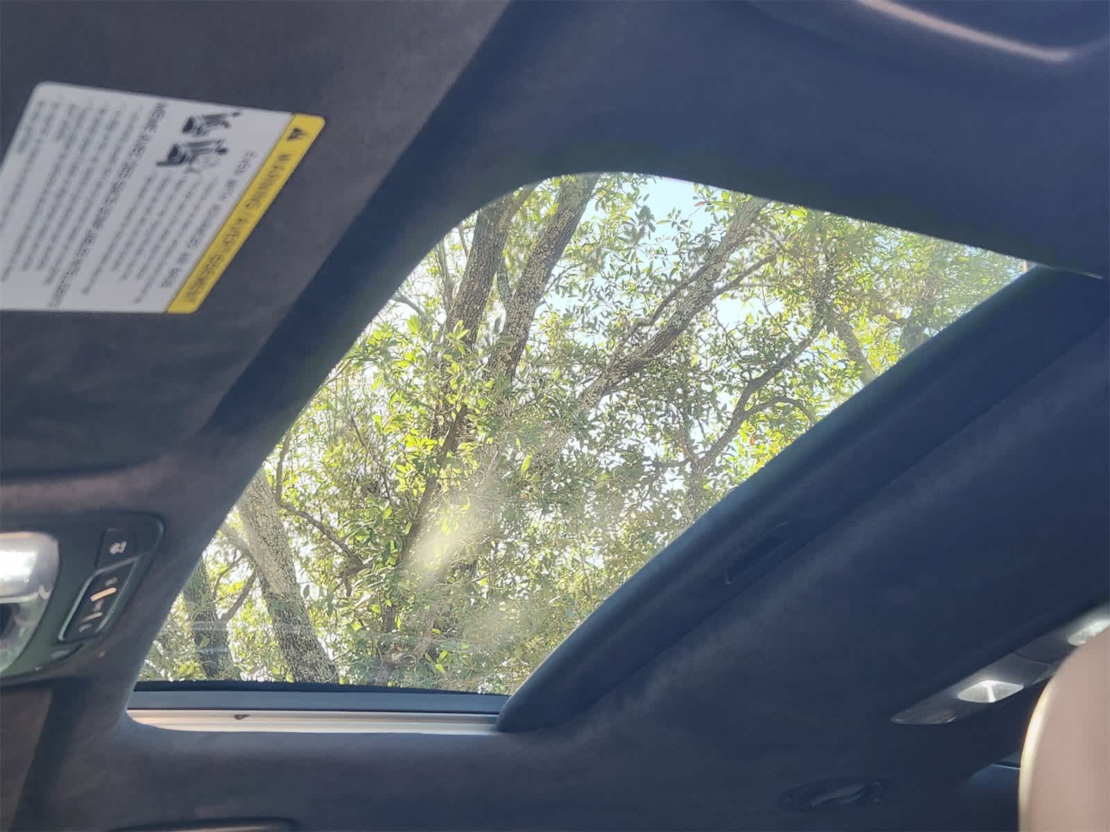 Thumbnail: 2022 Kia Telluride - 24