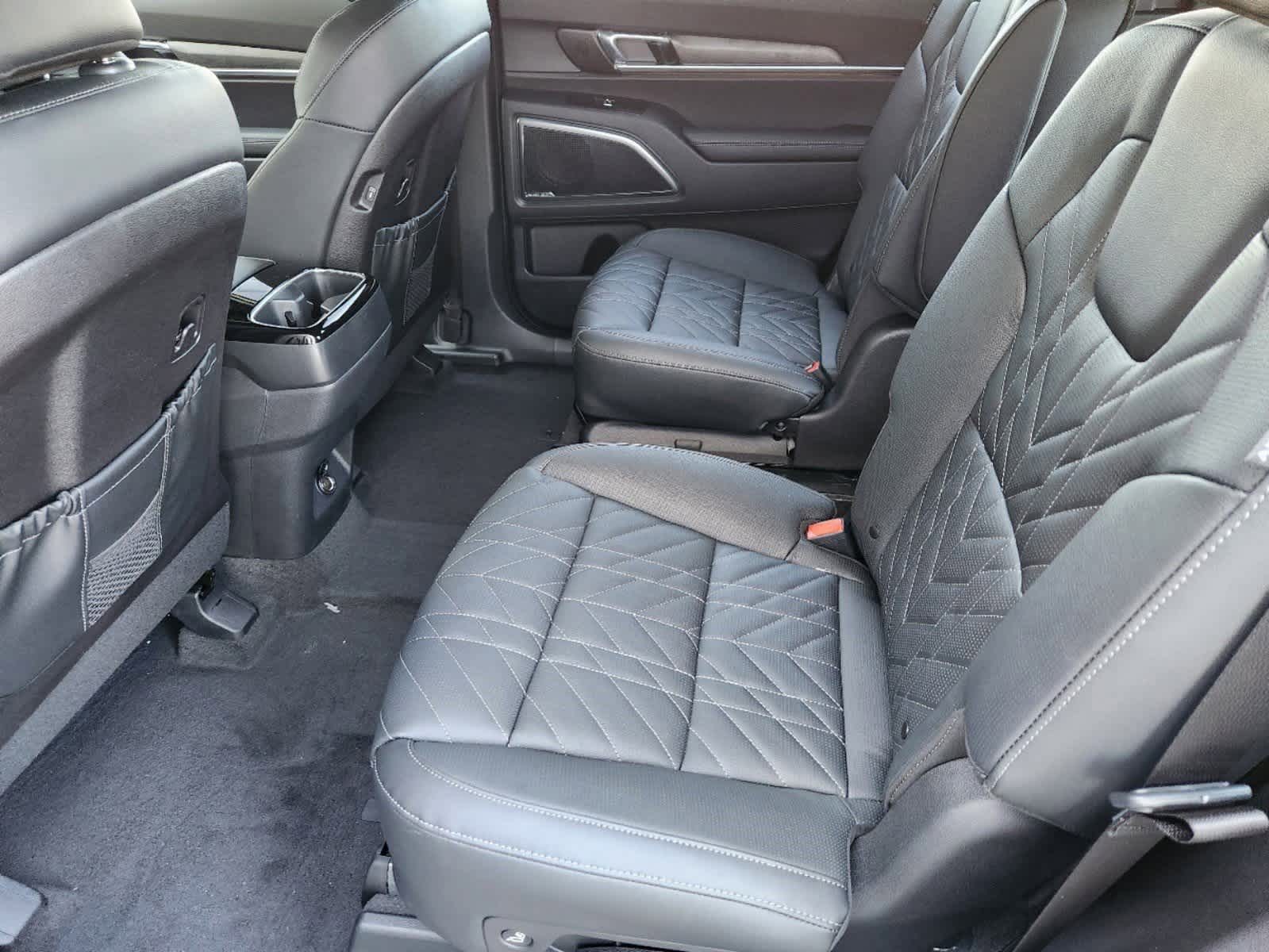 Thumbnail: 2025 Kia Telluride - 23