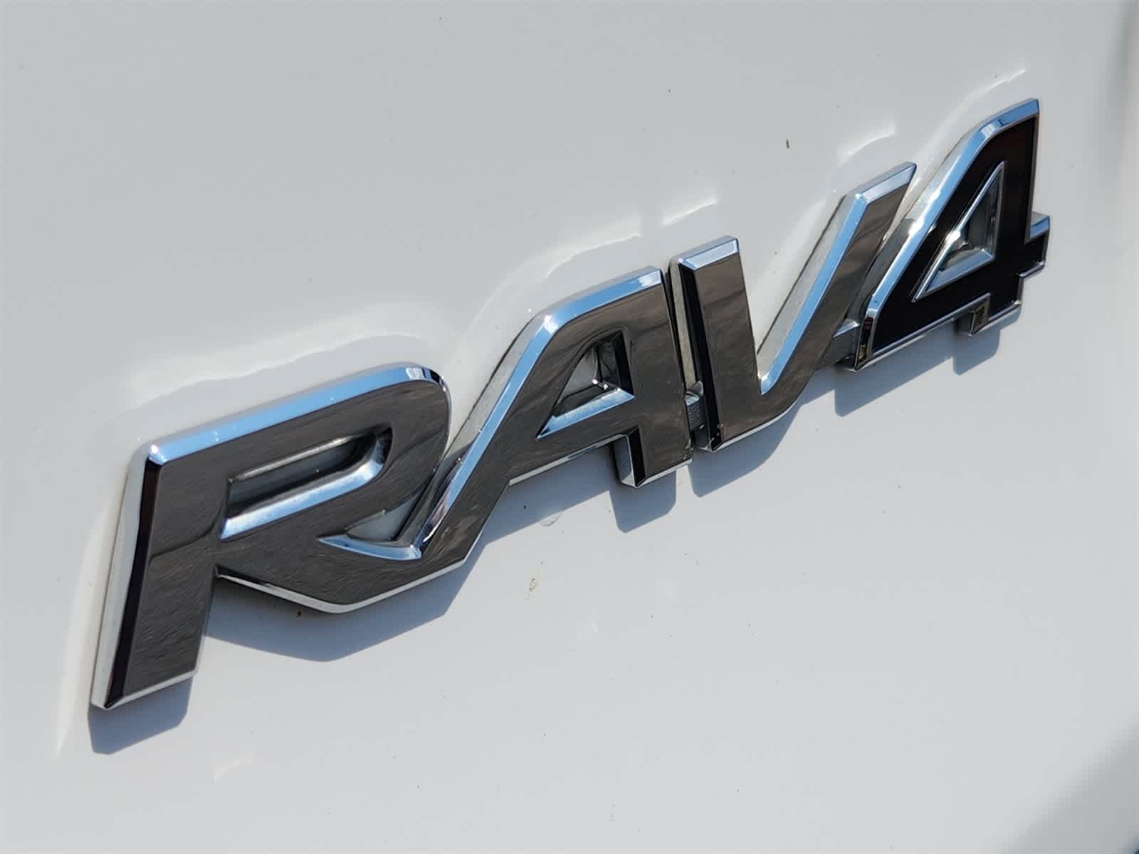 Thumbnail: 2024 Toyota RAV4 - 11