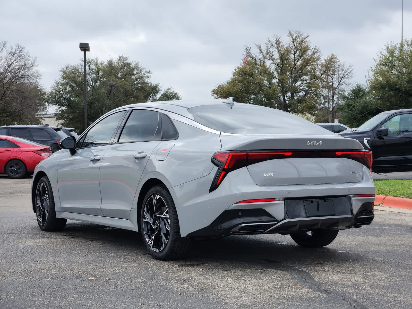 Thumbnail: 2026 Kia K5 - 4